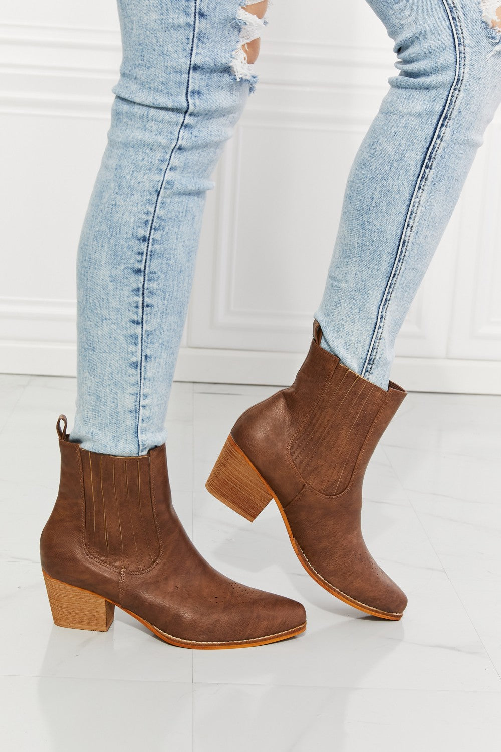 MMShoes Love the Journey Stacked Heel Chelsea Boot in Chestnut MMShoes Love the Journey Stacked Heel Chelsea Boot in Chestnut - TopFashionHQ