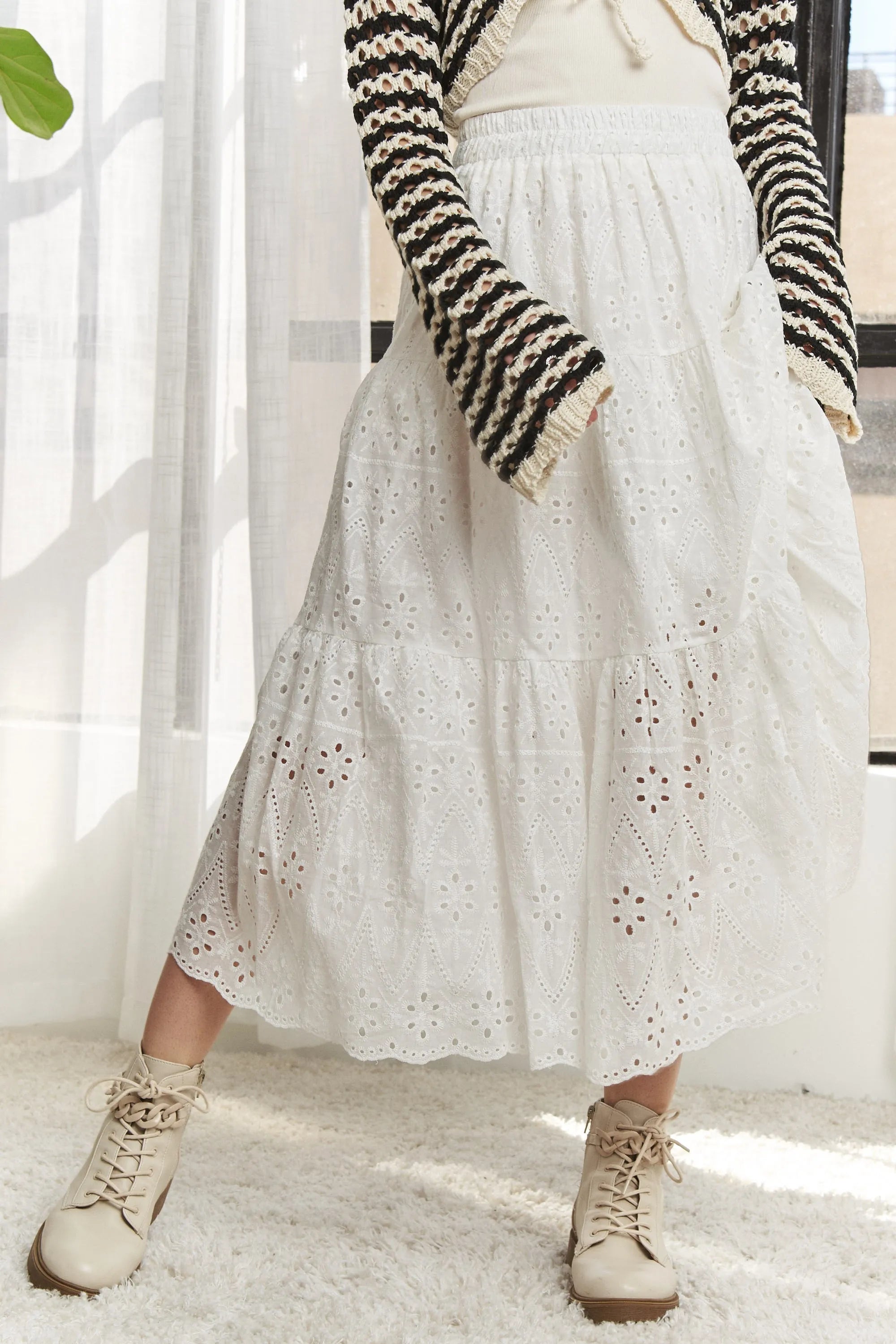 ADORA Elastic Waistband Tiered Midi Skirt 94ee30b7-cae2-41a2-b8bd-e81c7e6f2e1c-Max-Origin