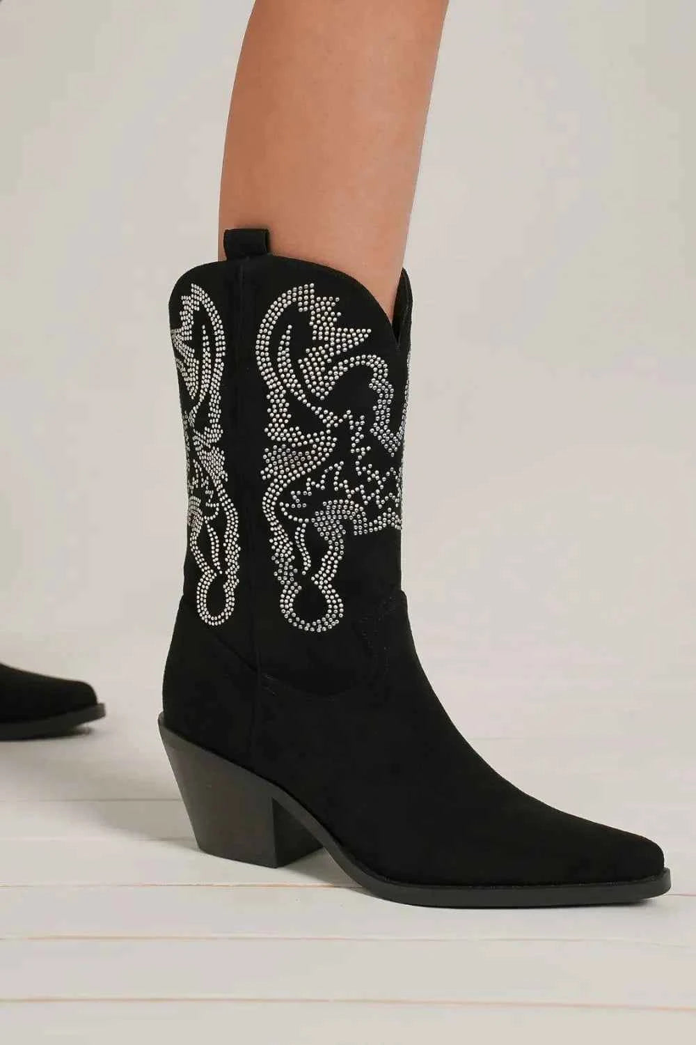 Beast Fashion Rhinestone Detail Point Toe Boots Beast Fashion Rhinestone Detail Point Toe Boots