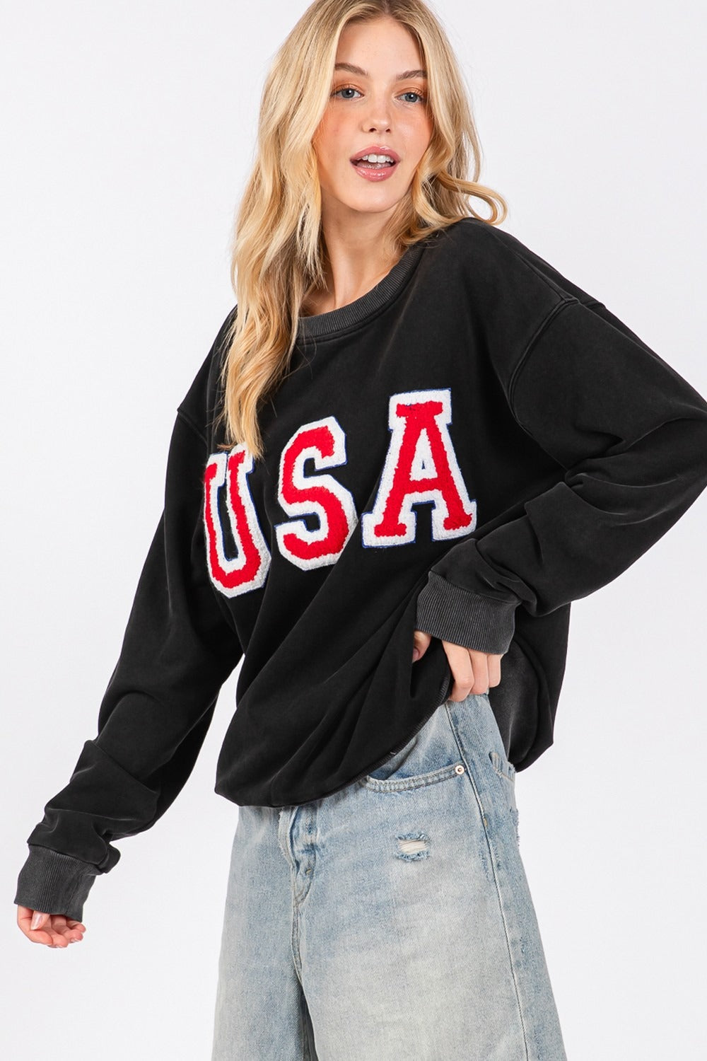 SAGE + FIG USA Letter Patch Round Neck Sweatshirt SAGE + FIG USA Letter Patch Round Neck Sweatshirt