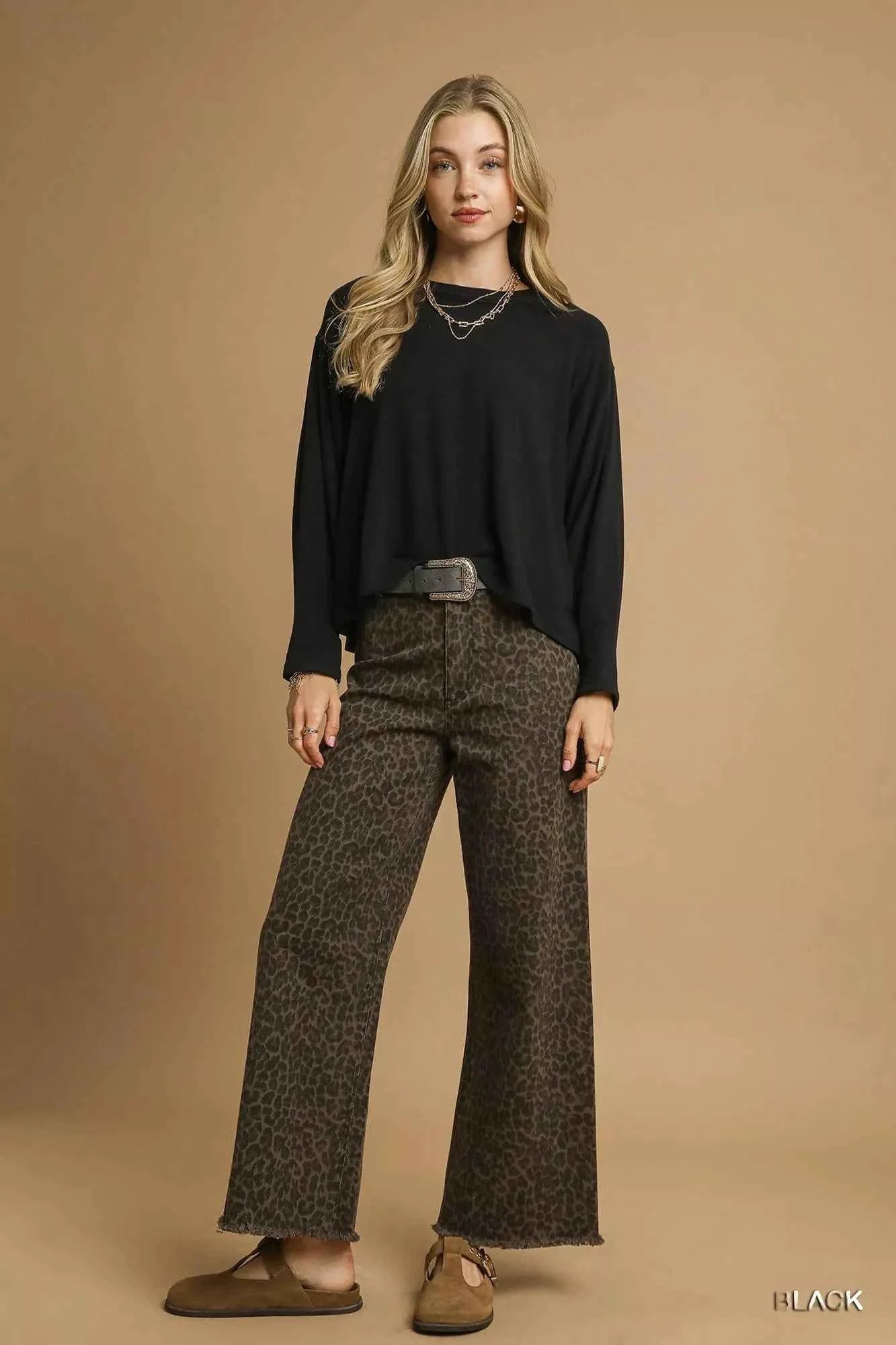 Umgee Brushed Fleeve Crewneck Top Umgee Brushed Fleeve Crewneck Top