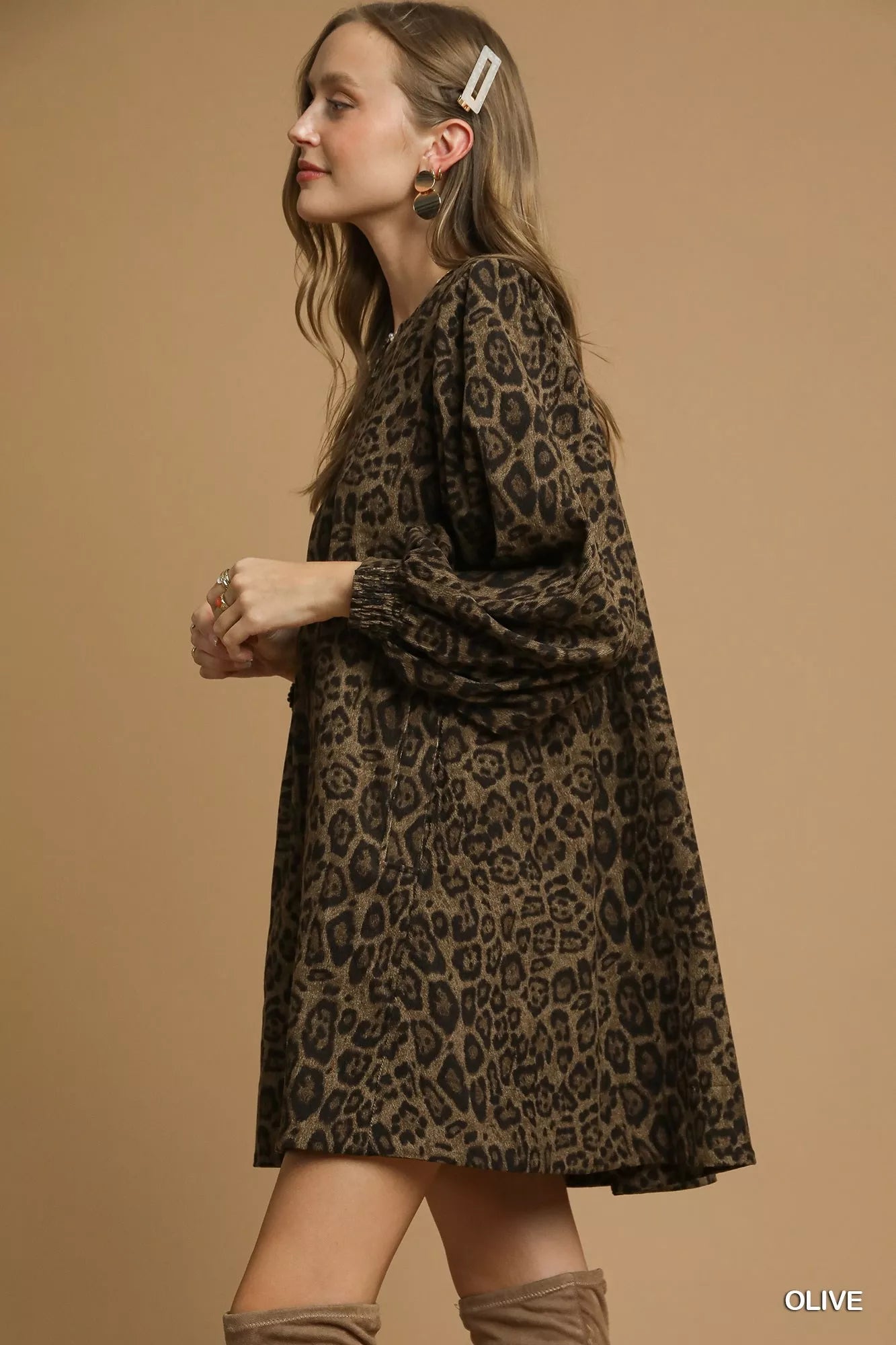 Umgee Leopard Print Long Sleeve Swing Dress 9c43617d-a473-4d84-a16e-f50ed3180e18-Max-Origin