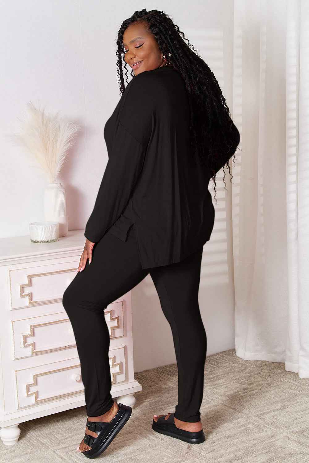 Basic Bae Full Size V-Neck Soft Rayon Long Sleeve Top and Pants Lounge Set Basic Bae Full Size V-Neck Soft Rayon Long Sleeve Top and Pants Lounge Set
