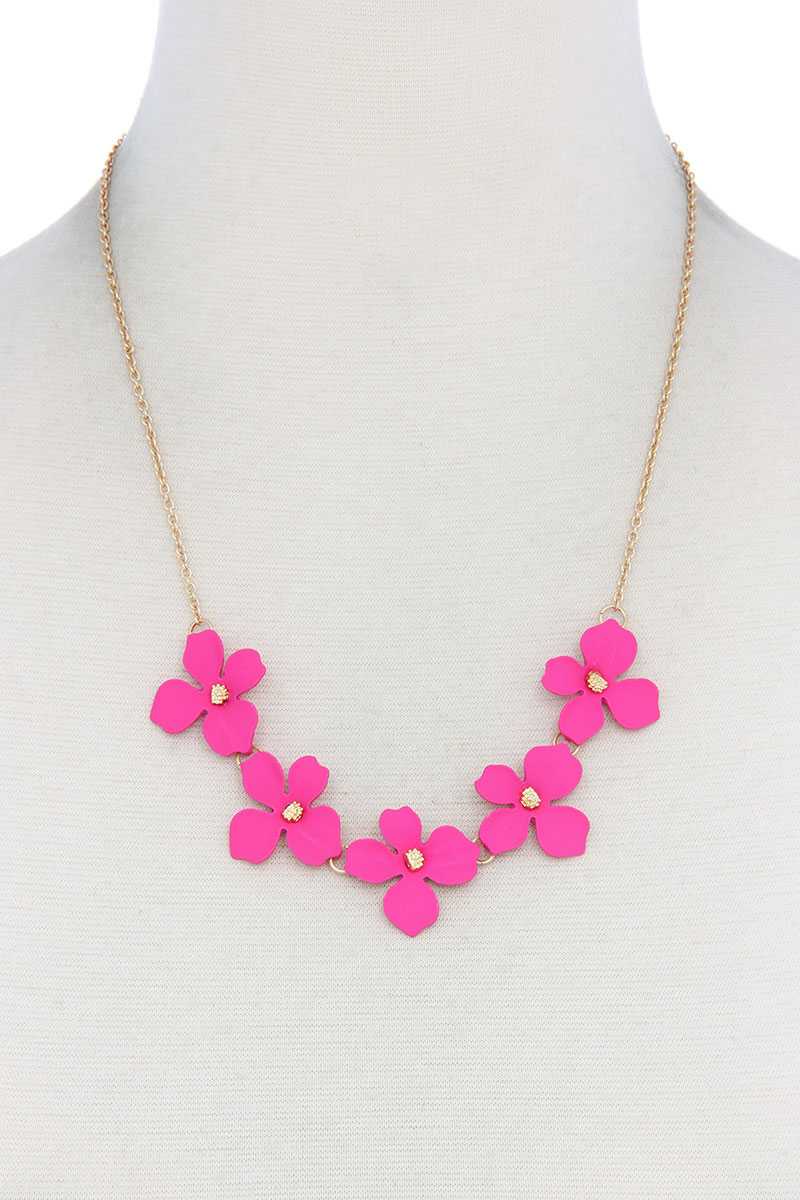 Flower Necklace product image