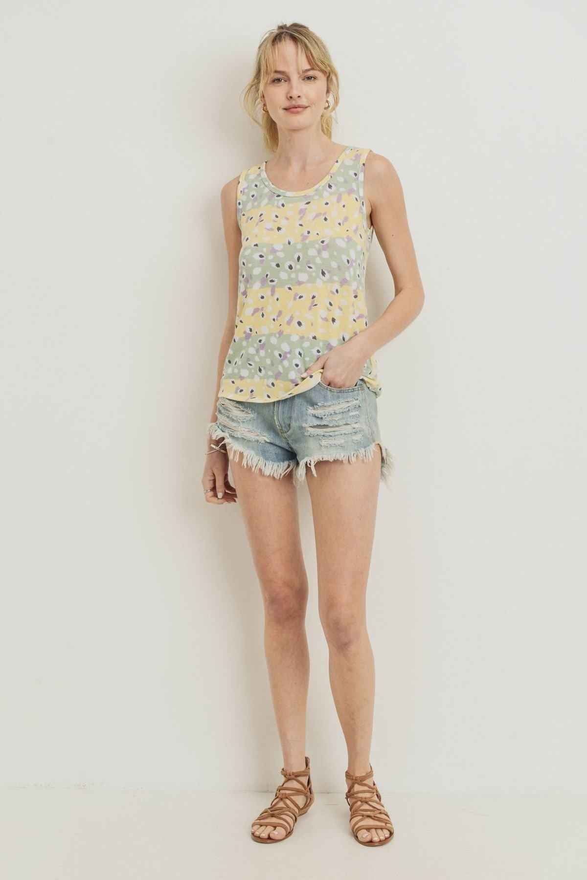 Printed Terry Back Opened Sleeveless Top Printed Terry Back Opened Sleeveless Top