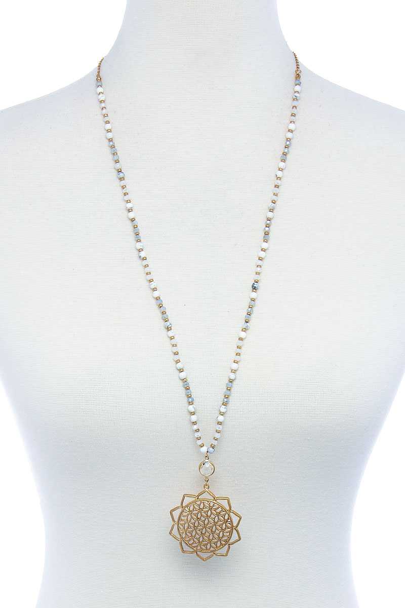 Stylish Sun Flower Pendant Beaded Necklace product image