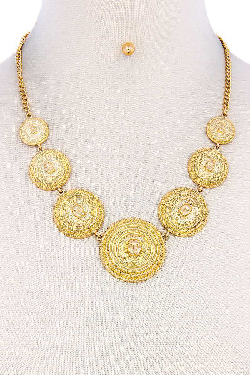 Lion Head Circle Linked Necklace product image