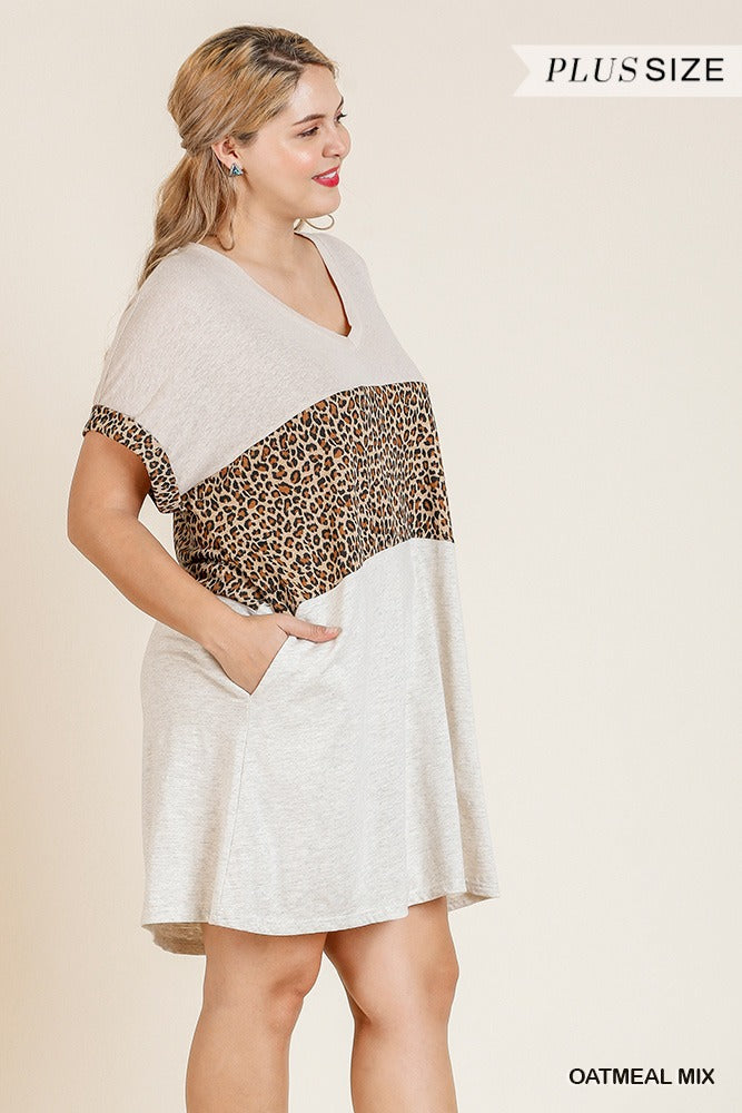 Linen Blend Short Folded Sleeve Animal Print Colorblocked V-neck Dress With Pockets product image