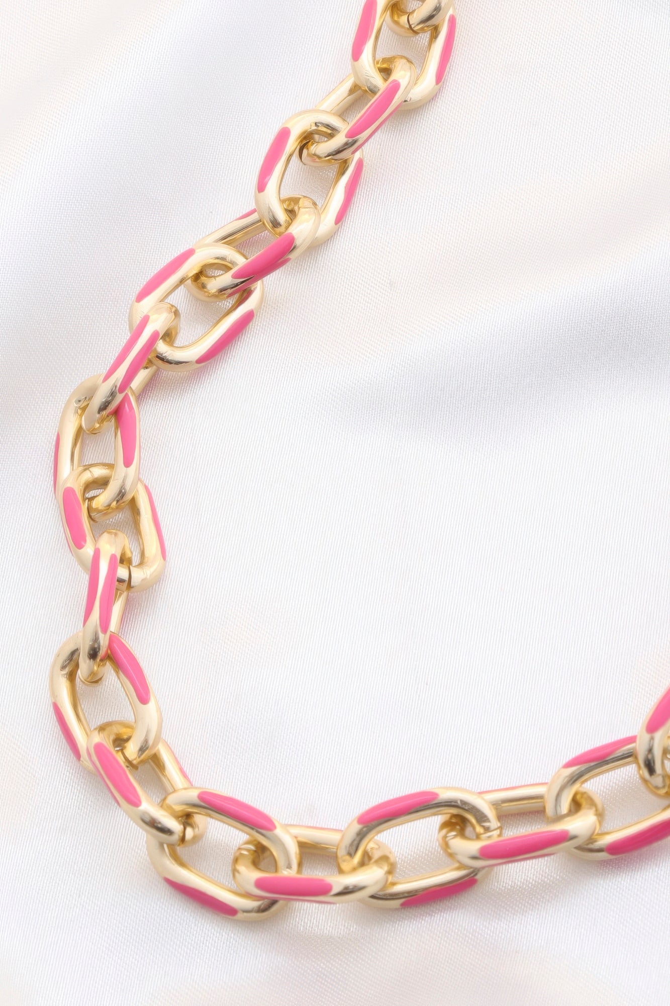 Color Metal Oval Link Necklace product image