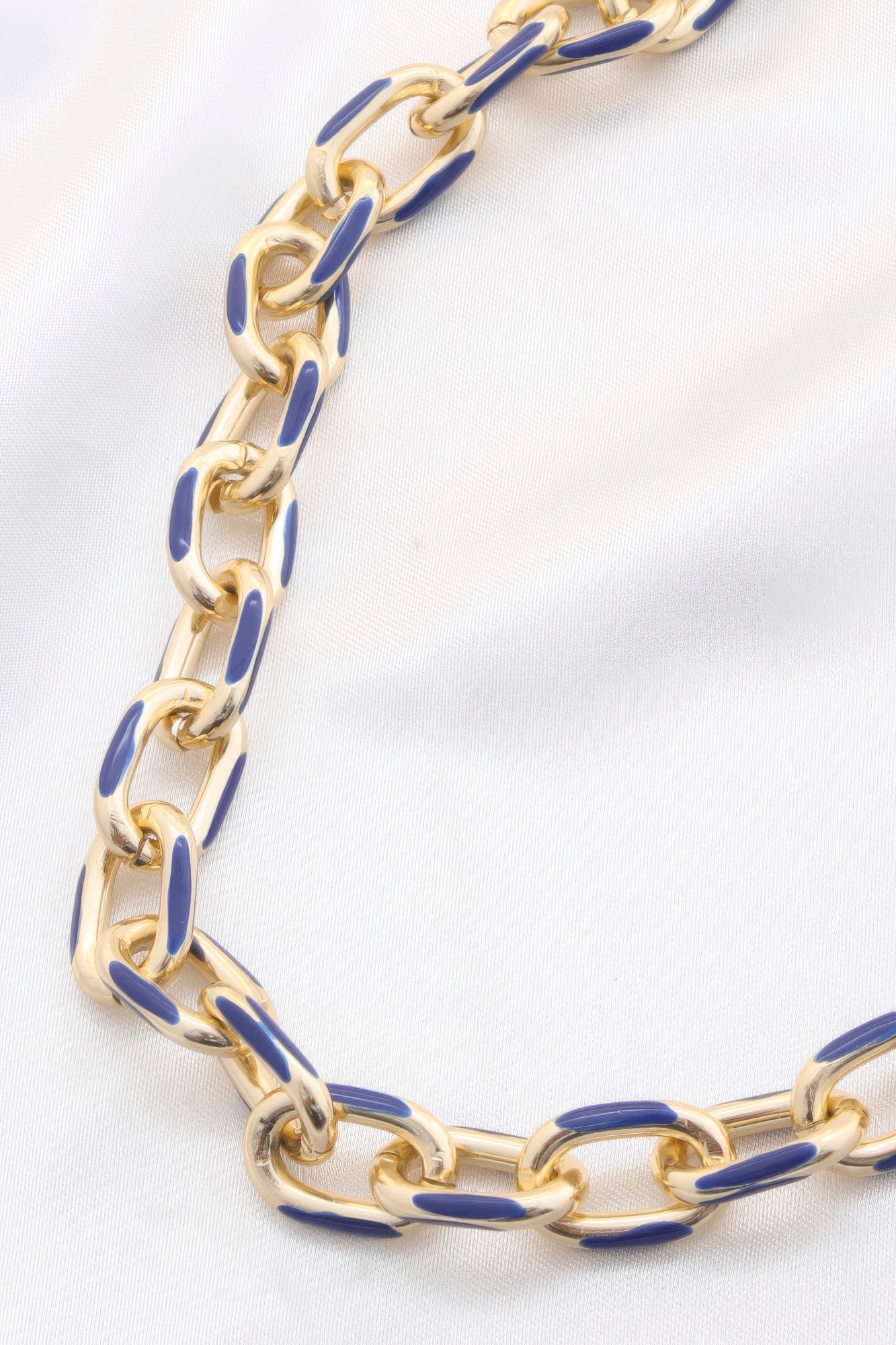 Color Metal Oval Link Necklace product image