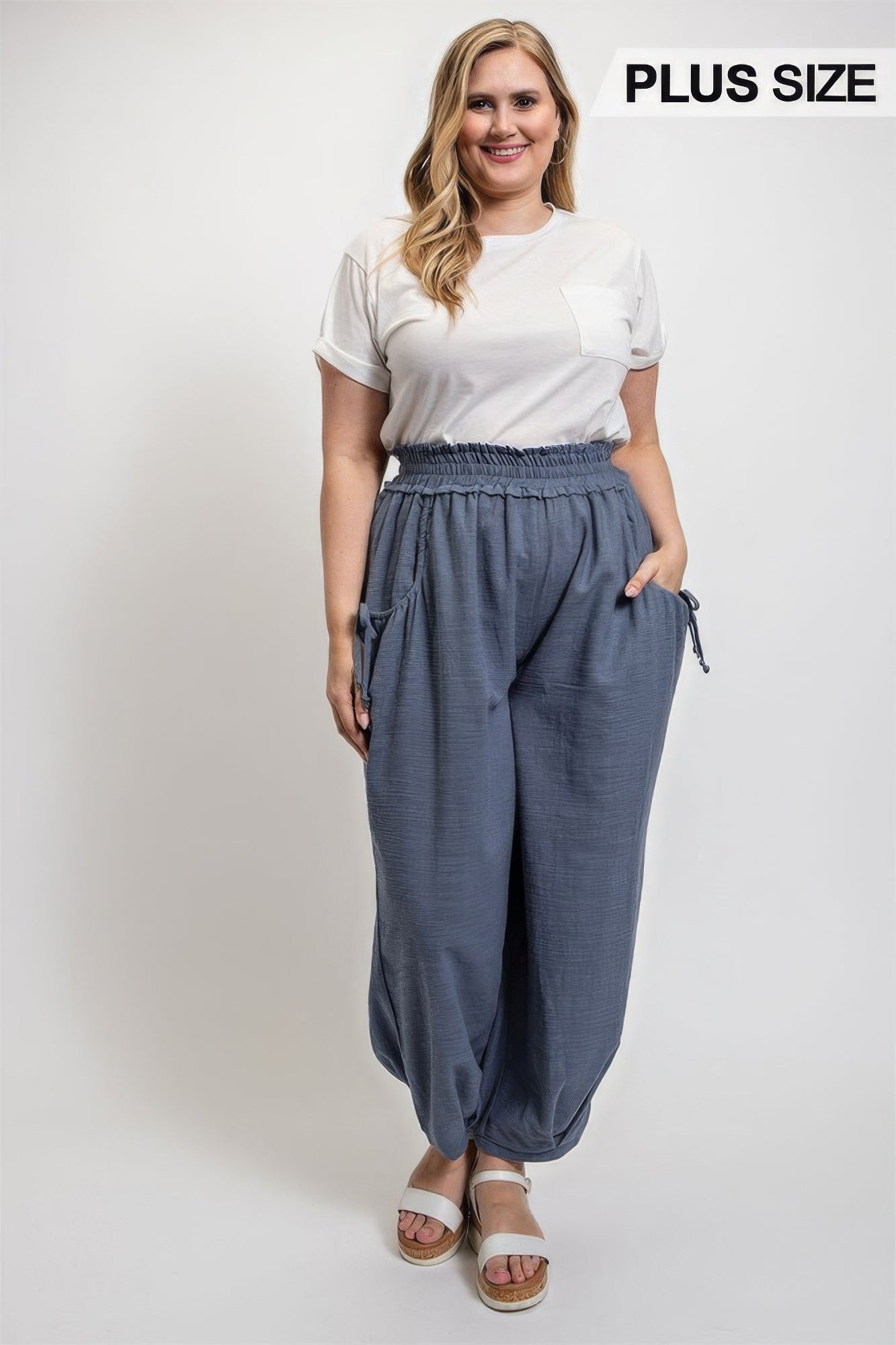 Voluminous Relaxed Fit Pant With Side Pocket product image