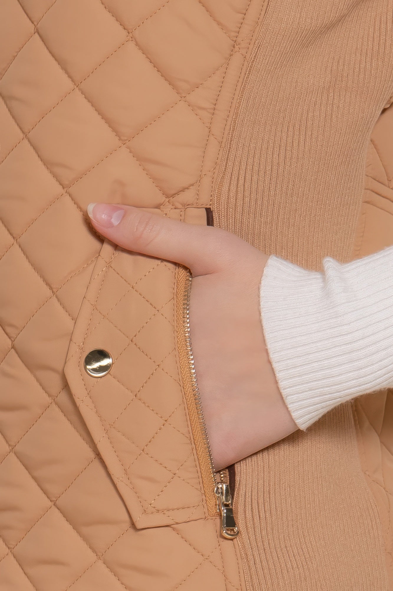 Suede Piping Quilted Padding Vest product image