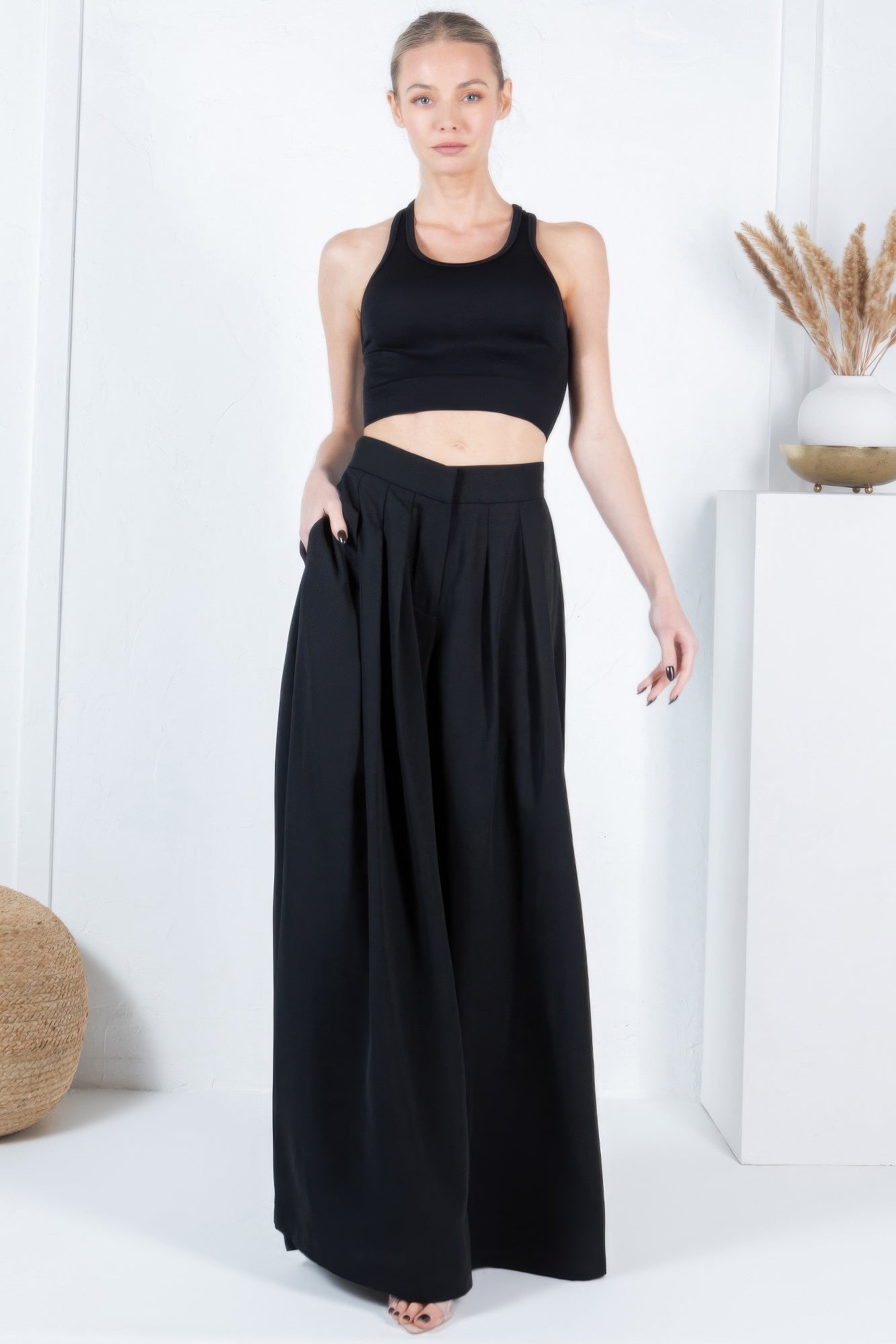 Large Hem Wide Leg Pleated Solid Pants product image