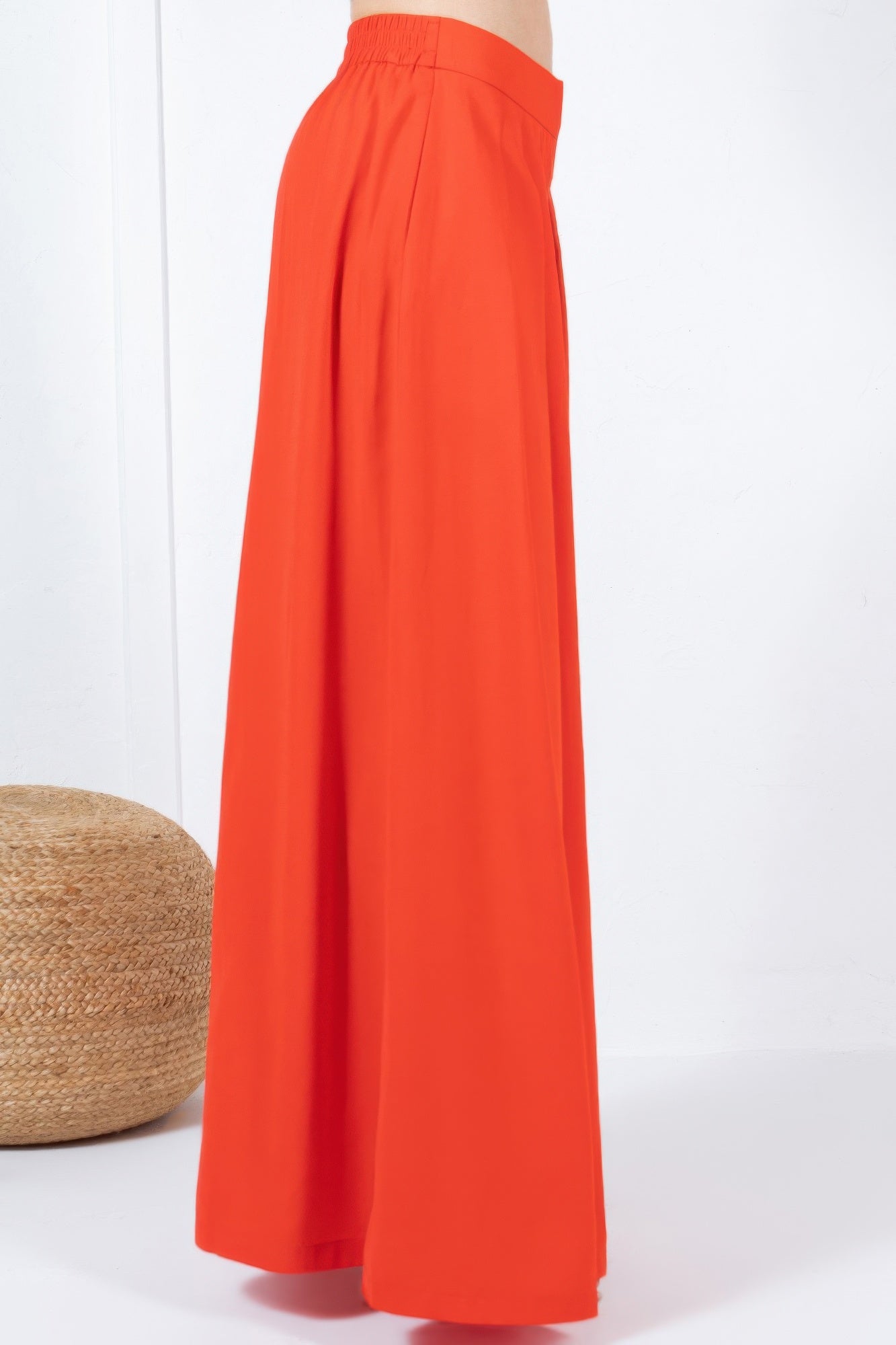 Large Hem Wide Leg Pleated Solid Pants product image