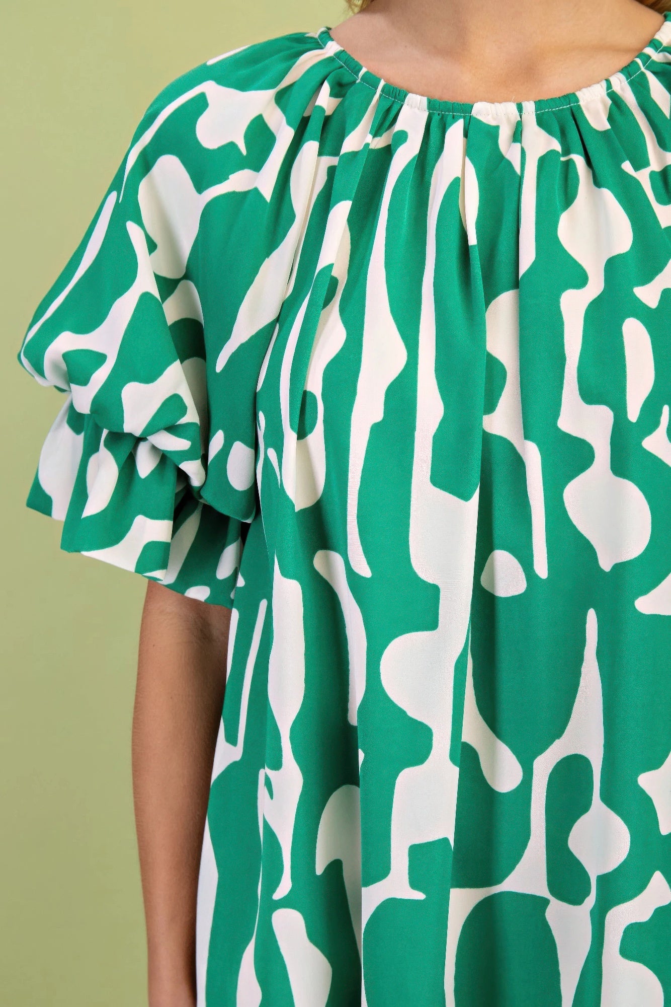 Geometric Print Loose Fit Mini Dress With Gathered Balloon Sleeves product image