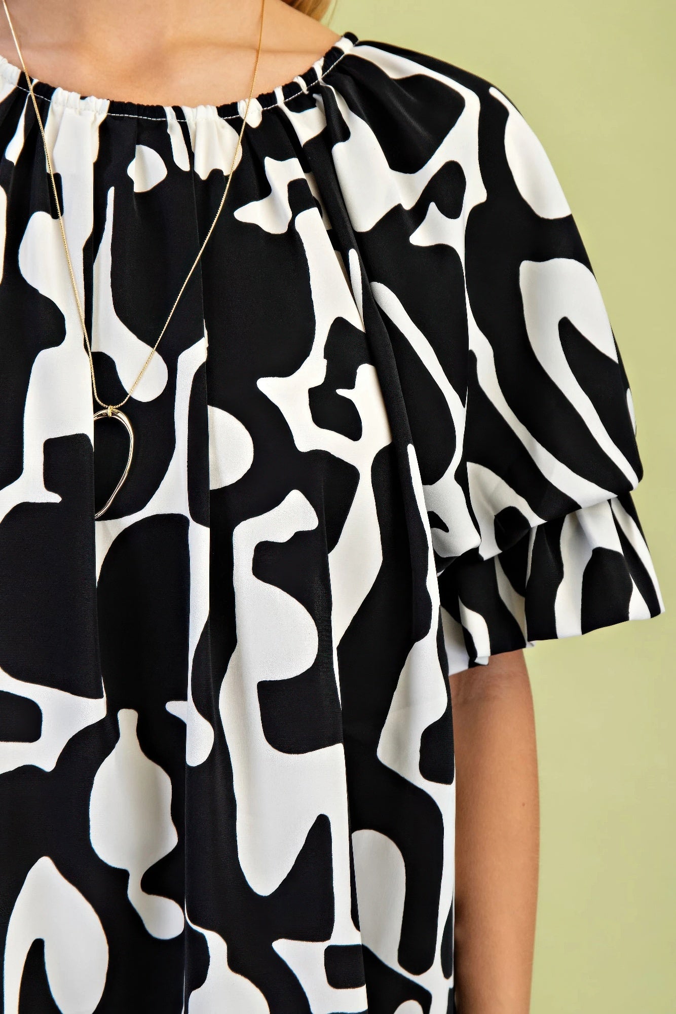 Geometric Print Loose Fit Mini Dress With Gathered Balloon Sleeves product image