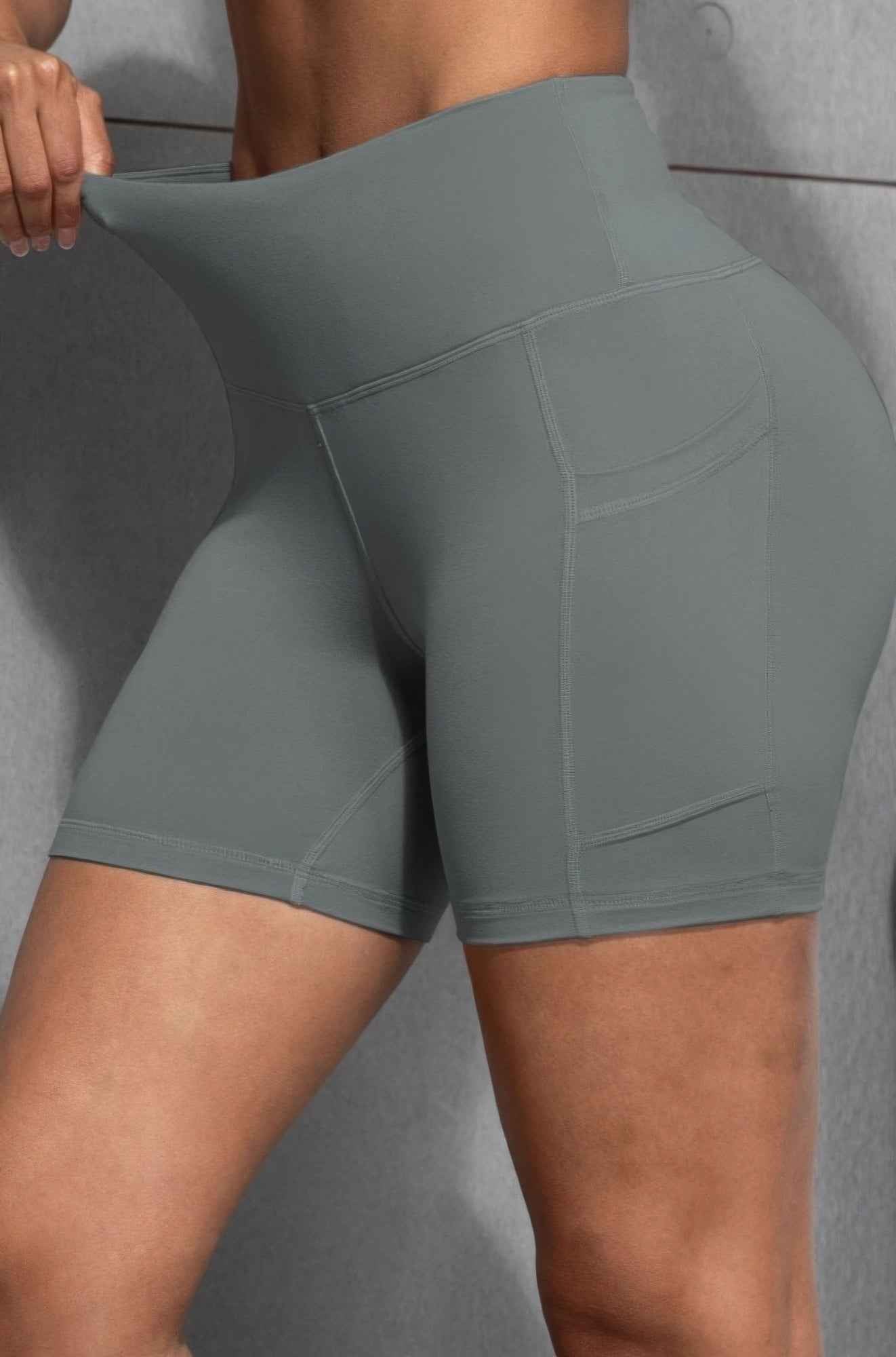 Sports Yoga Shorts With Pockets Sports Yoga Shorts With Pockets