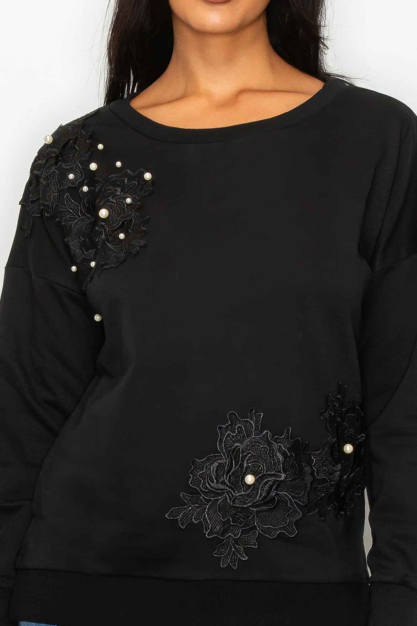 Faux Pearl Beaded Floral Patch Crewneck Sweatshirt Faux Pearl Beaded Floral Patch Crewneck Sweatshirt