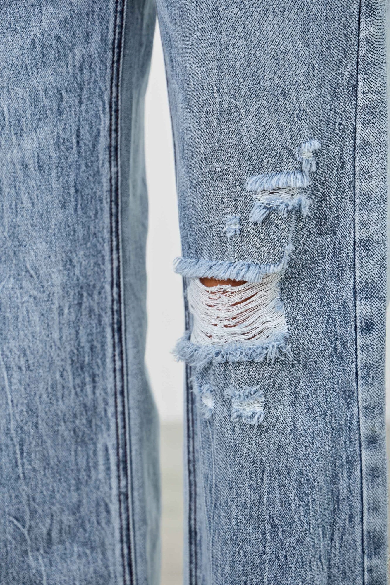Mid Rise Relaxed Straight With Destroy product image