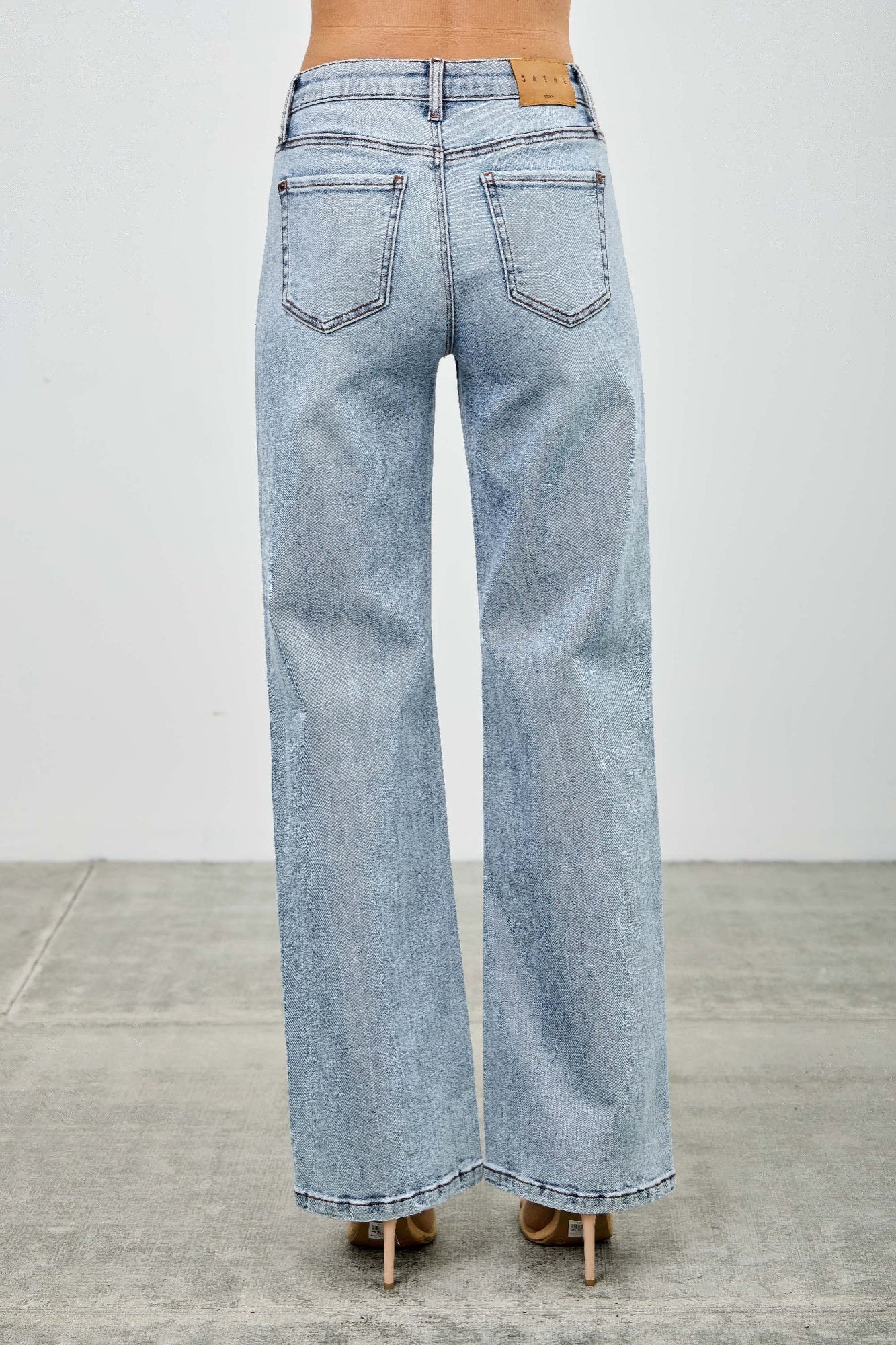 Mid Rise Relaxed Straight With Destroy product image