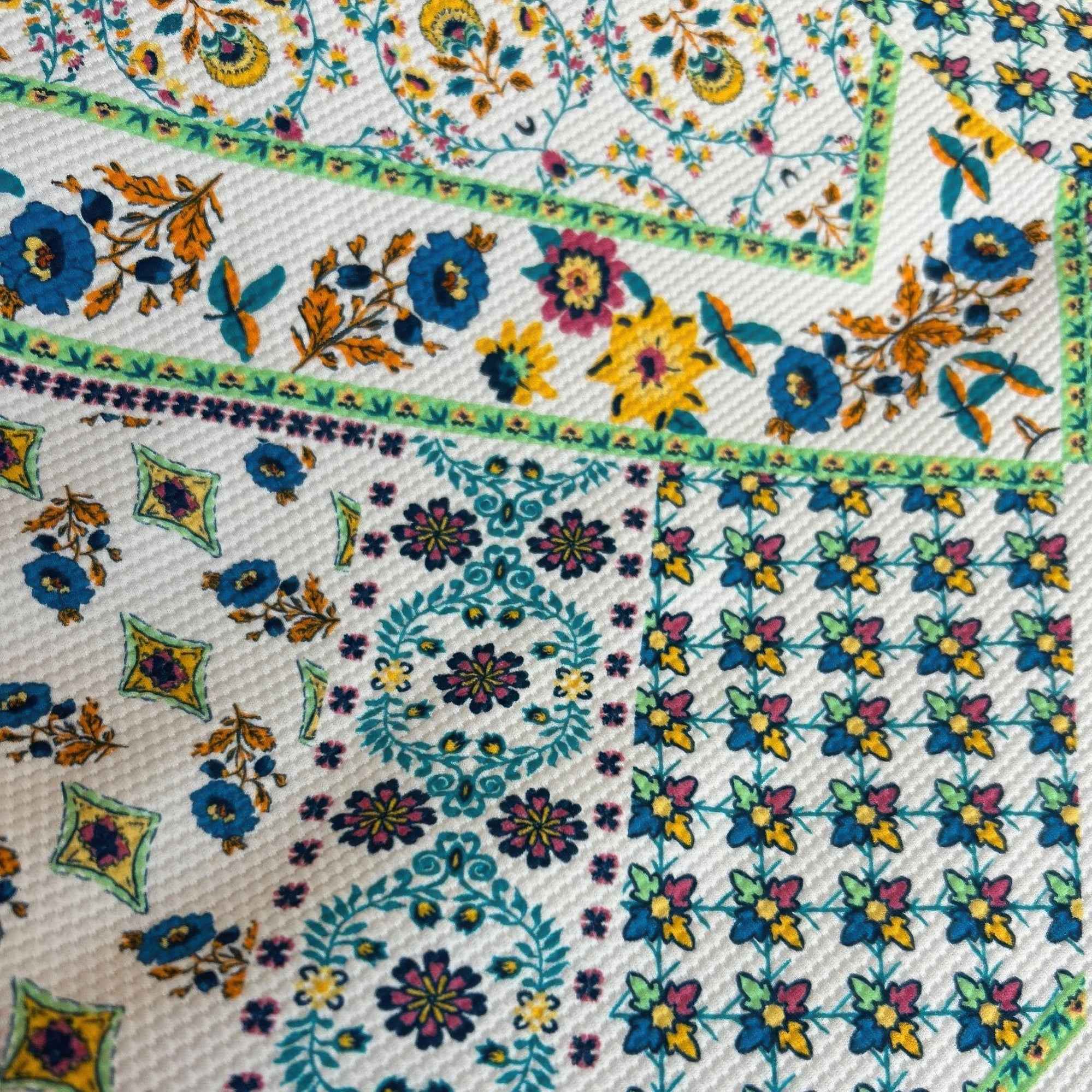 White Flower Print Long Sleeve Swimsuit White Flower Print Long Sleeve Swimsuit