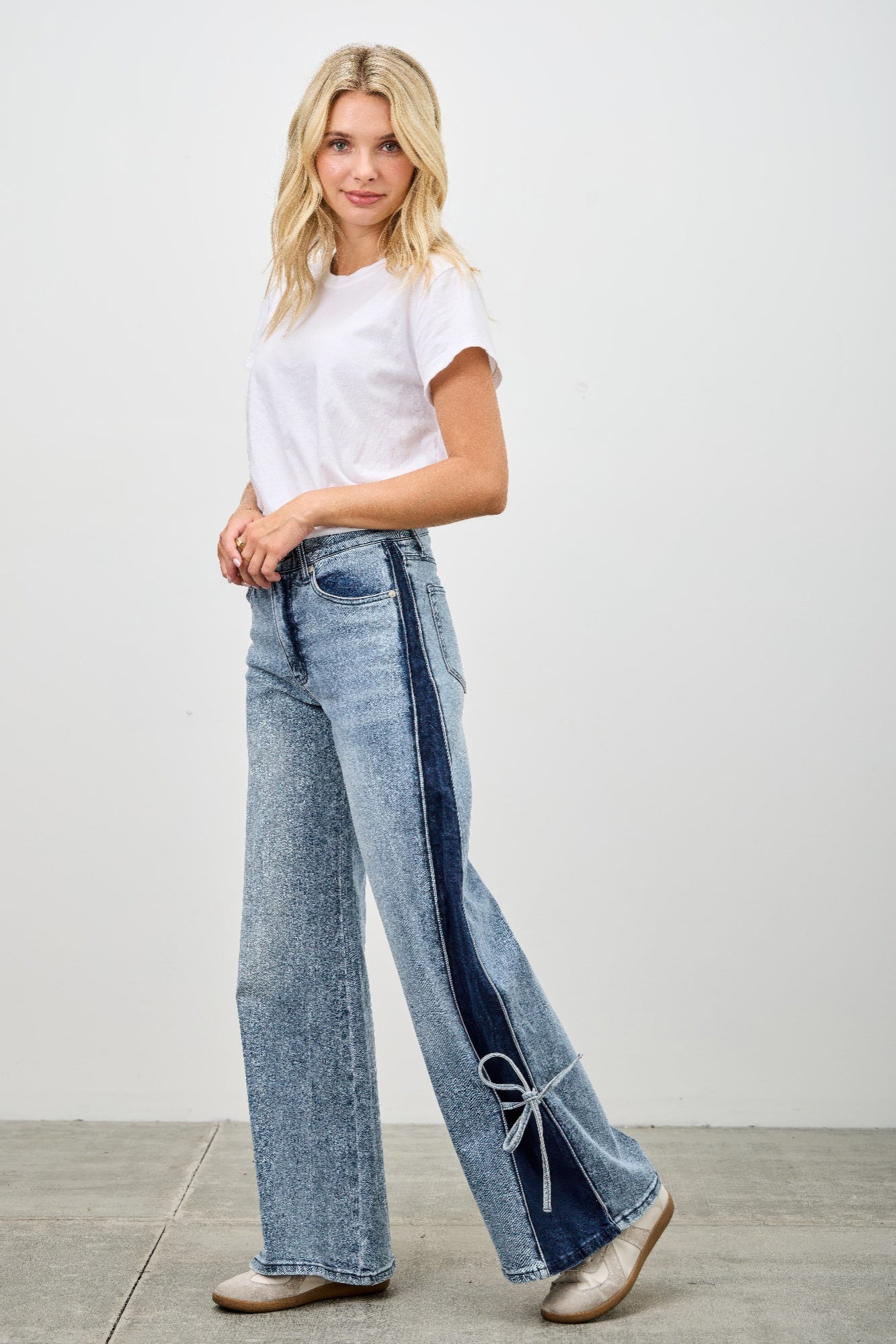 Mid Rise Contrast Wide Leg With Tie product image