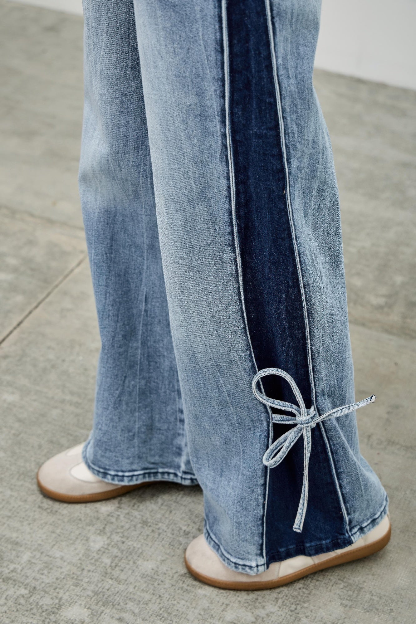 Mid Rise Contrast Wide Leg With Tie product image
