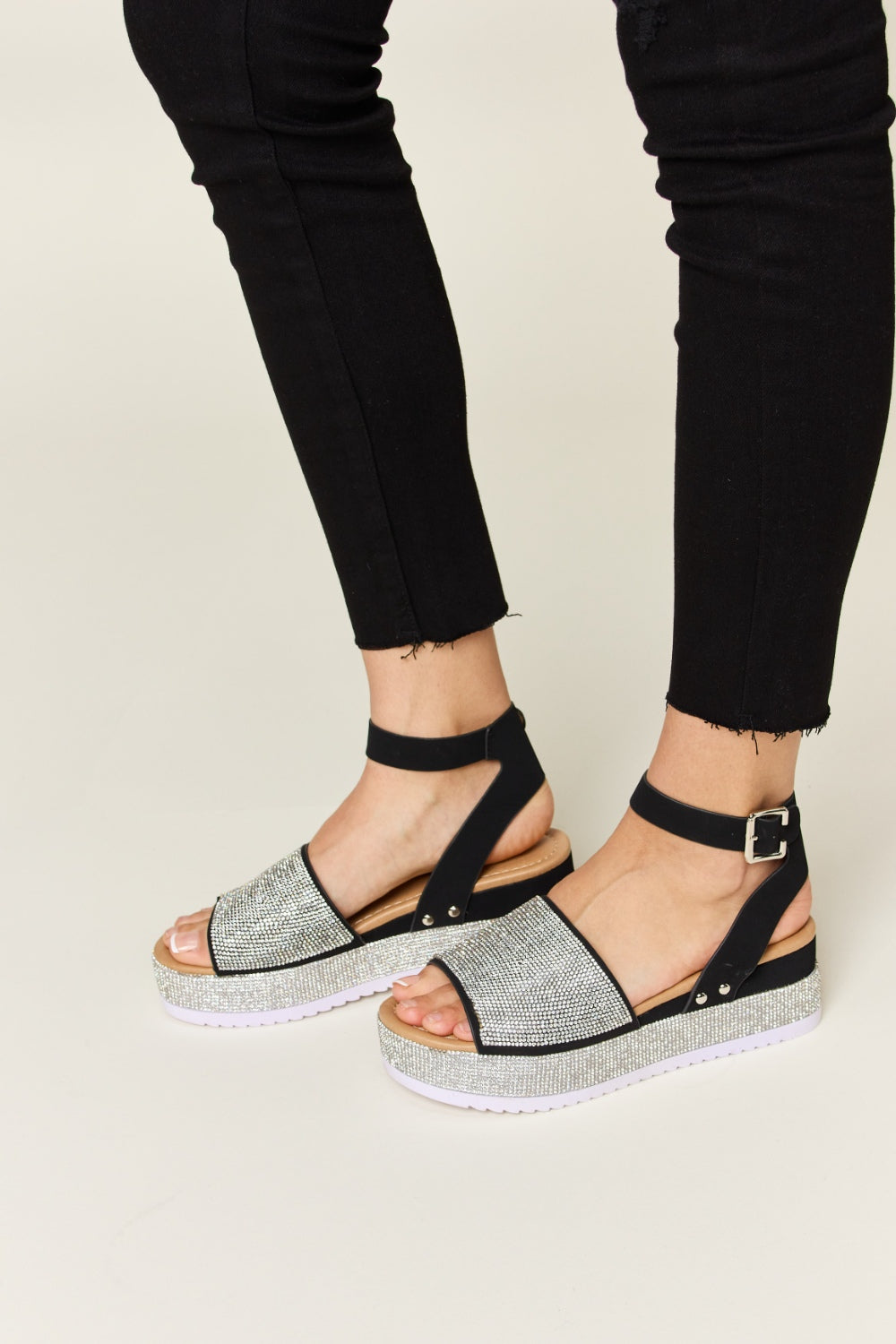 Forever Link Rhinestone Buckle Strappy Wedge Sandals Forever Link Rhinestone Buckle Strappy Wedge Sandals - TopFashionHQ