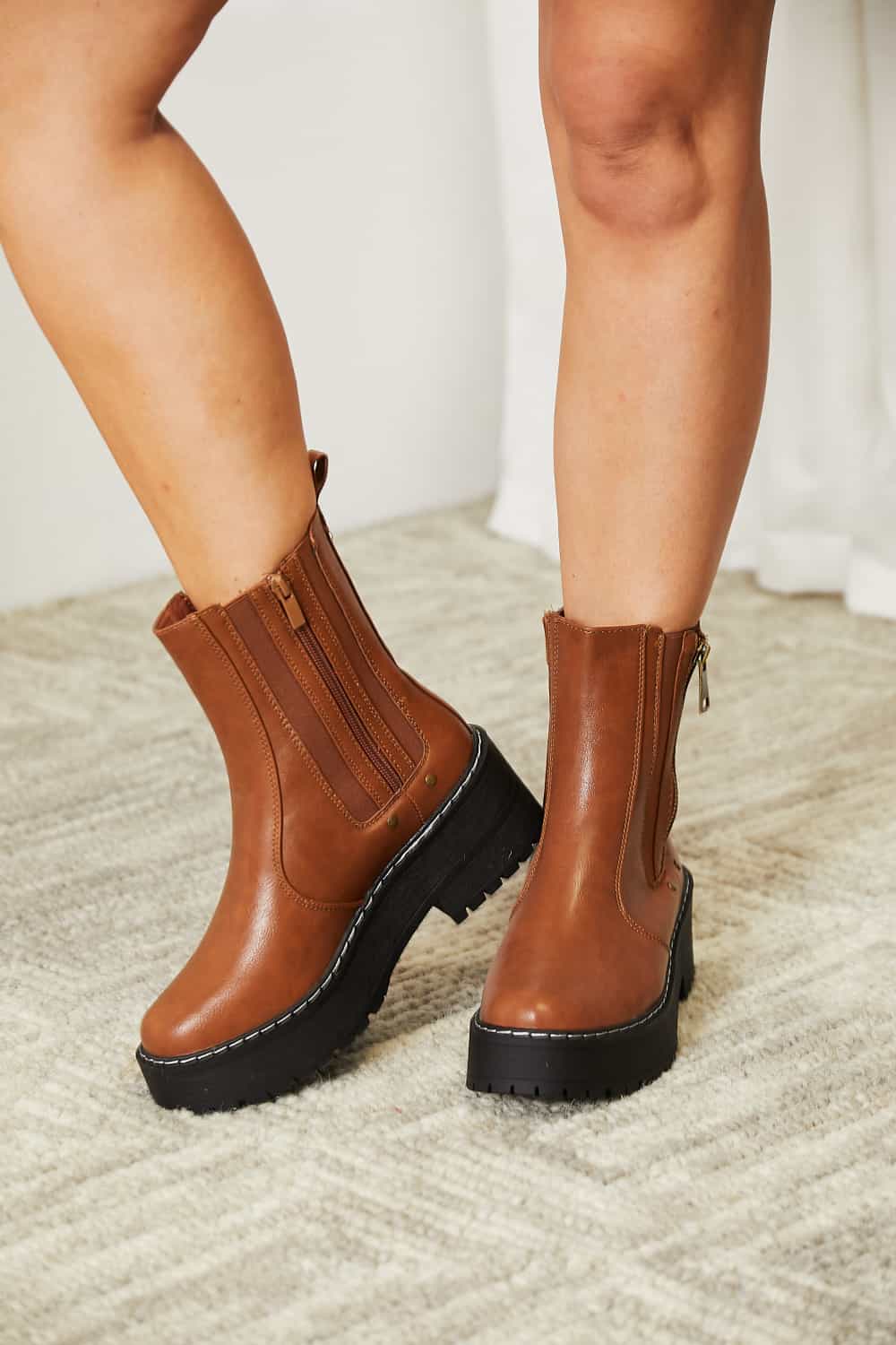 Forever Link Side Zip Platform Boots Forever Link Side Zip Platform Boots - TopFashionHQ