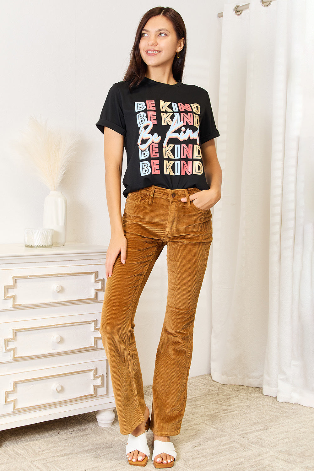 Simply Love BE KIND Graphic Round Neck T-Shirt Simply Love BE KIND Graphic Round Neck T-Shirt - TopFashionHQ