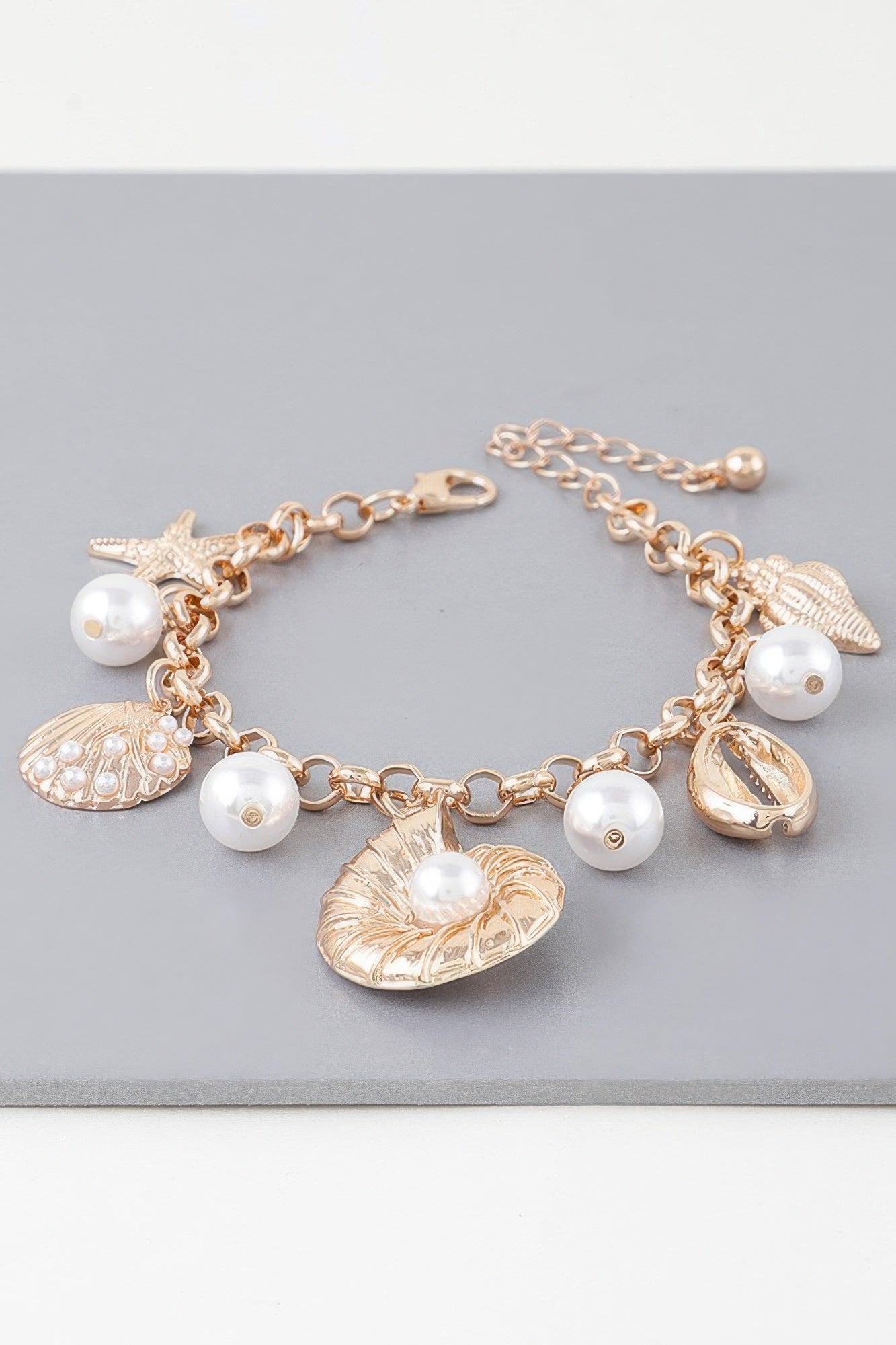 Pearled Sea Jewels Bracelet product image