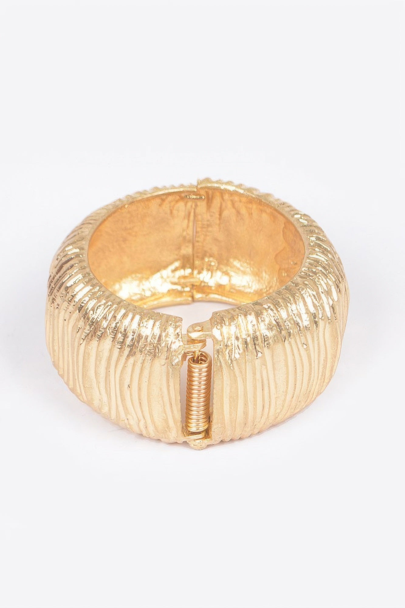 Cast Metal Spring Hinge Cuff product image