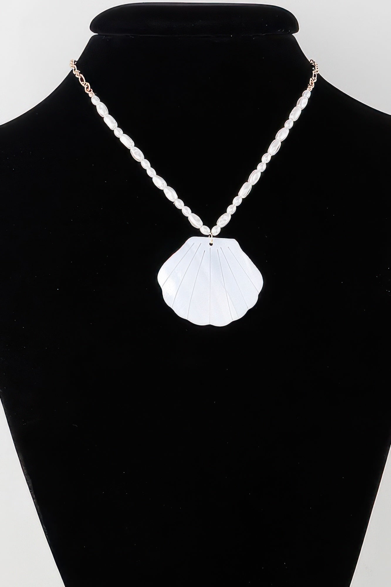 Marbled Seashell Bead Necklace product image