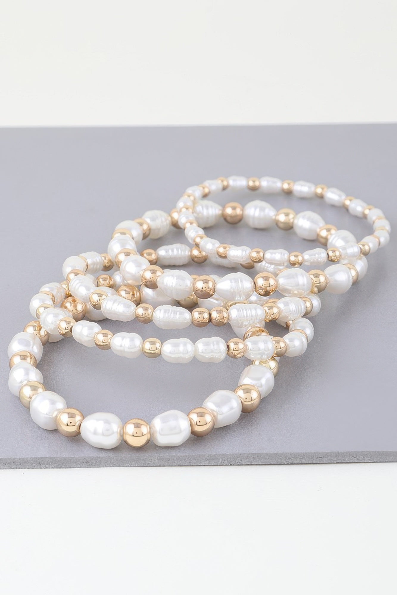 Ribbed Pearl Beaded Bracelet product image