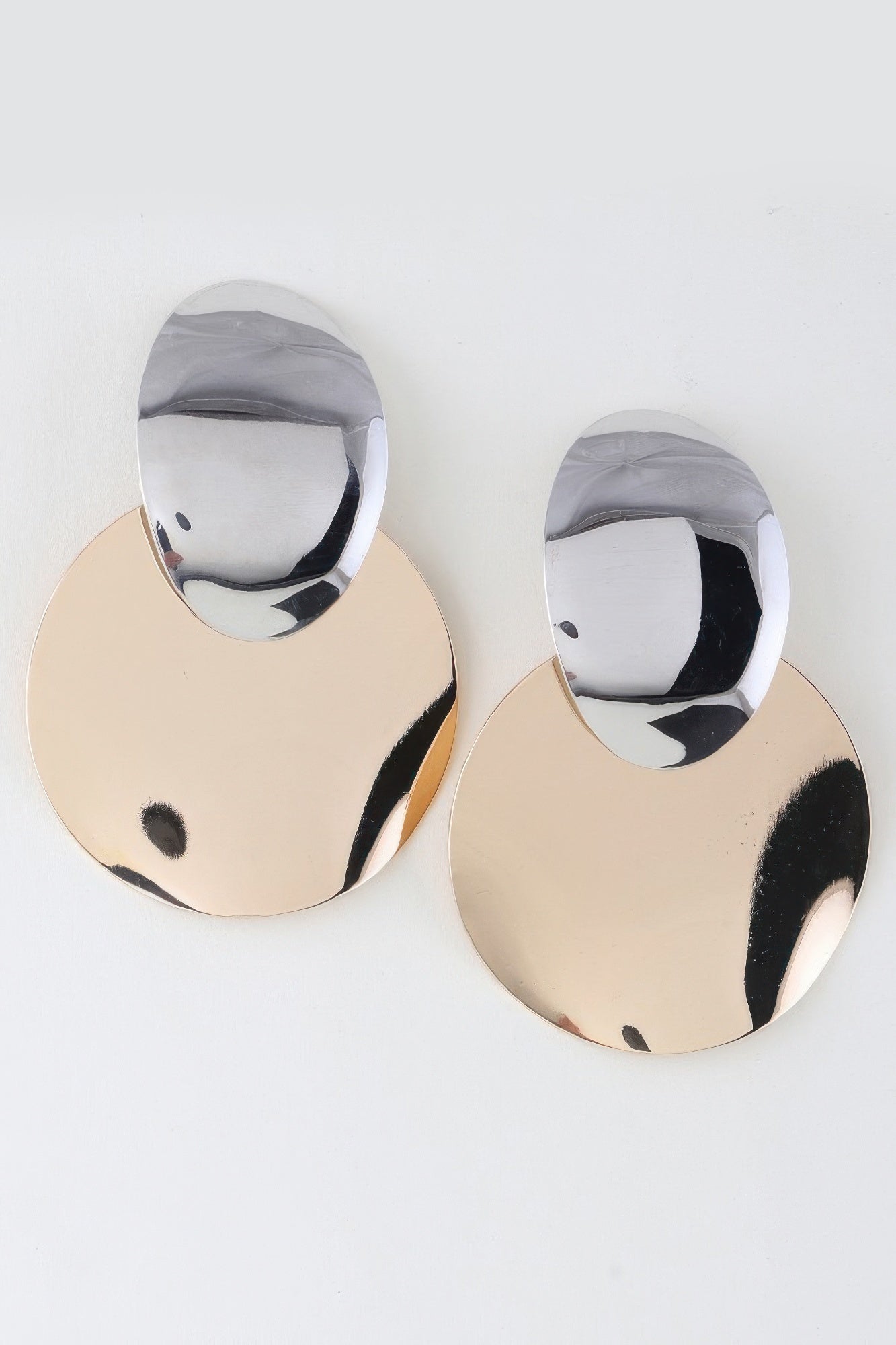 Shiny Modern Disc Earrings product image