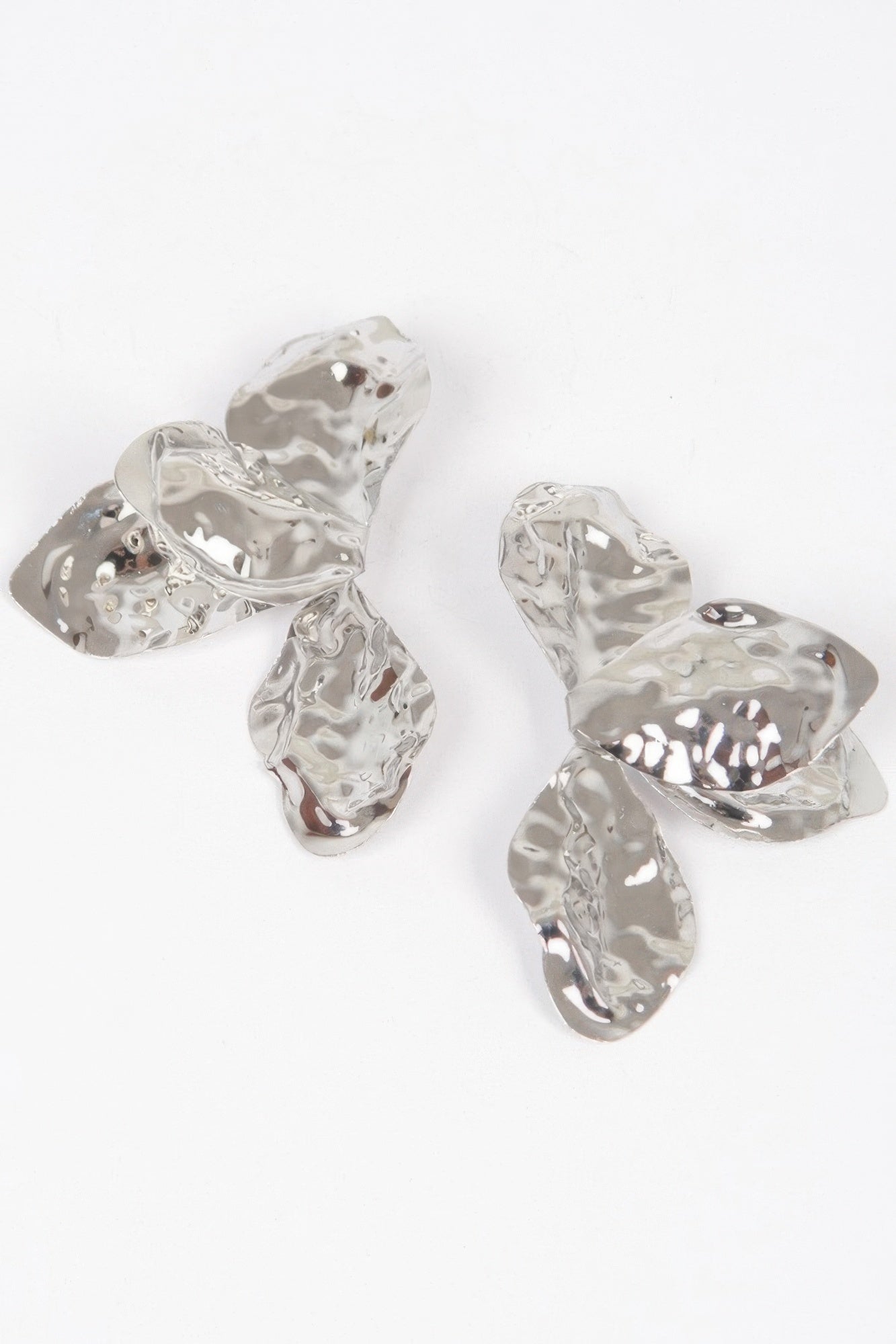 Vintage Metal Earring product image