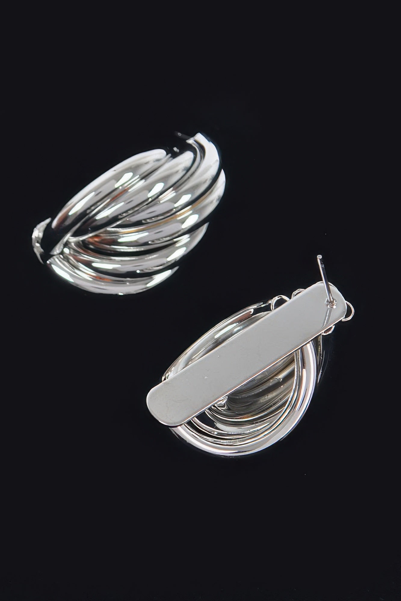 Metal Stud Earring product image