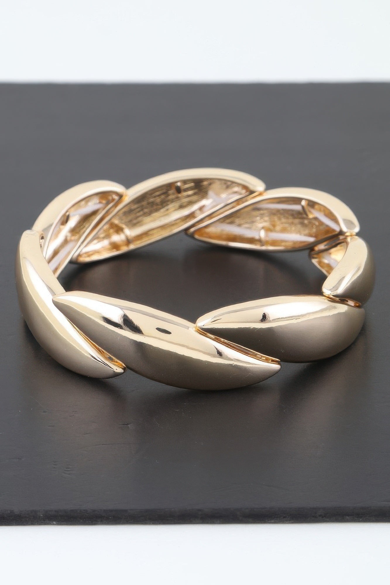 Shiny Overlapping Leaves Bracelet product image