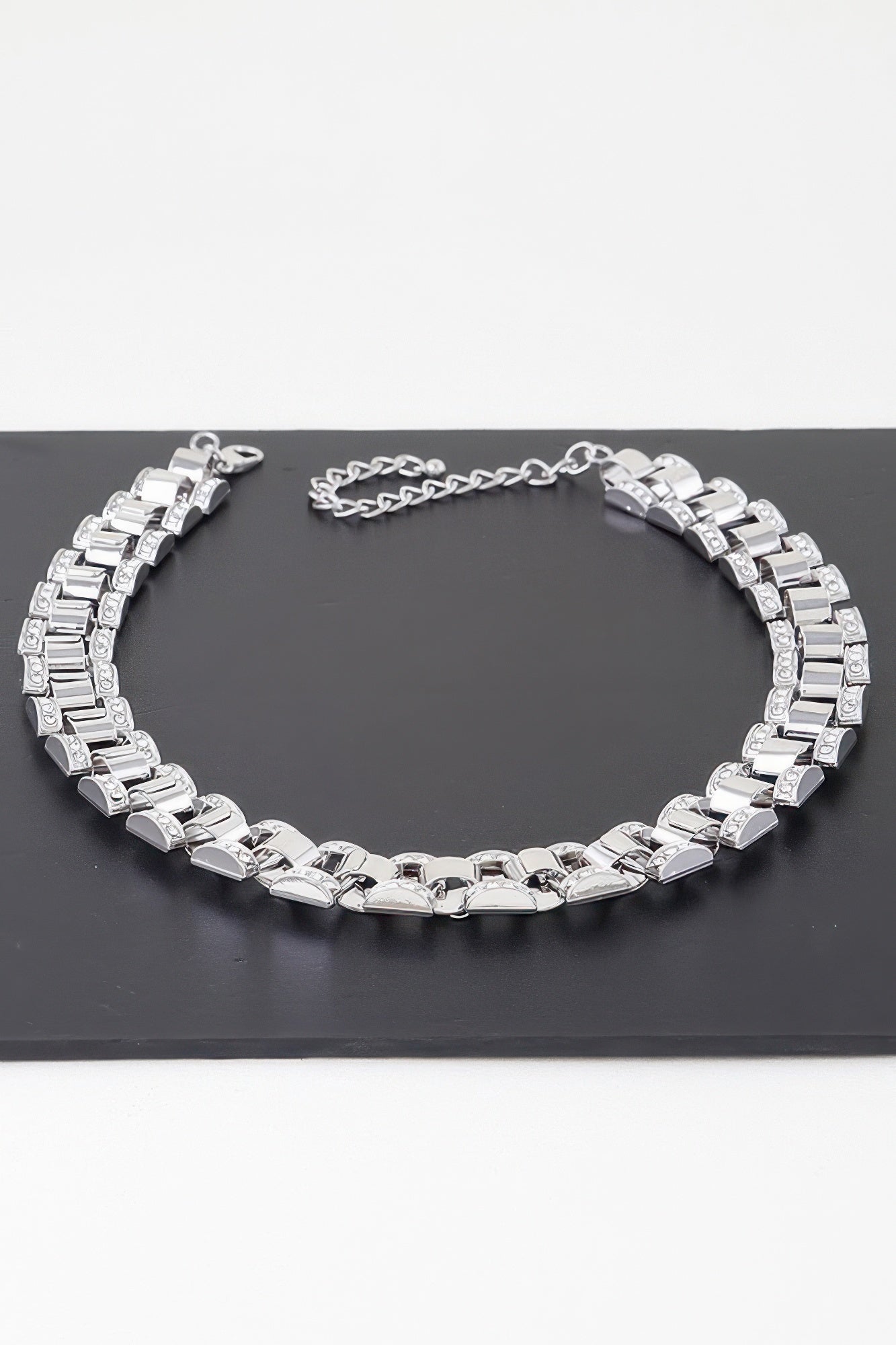 Jeweled Box Chain Necklacee product image