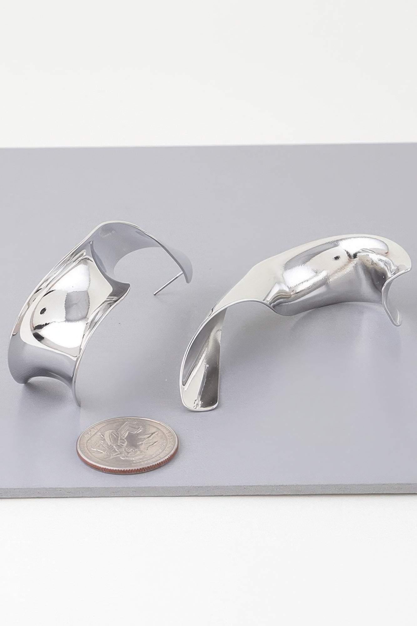 Abstract Shiny Twisted Plate Earrings product image