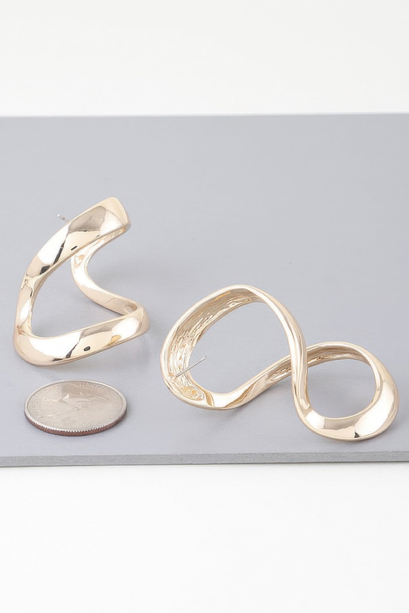 Abstract Shiny Bend Earrings product image