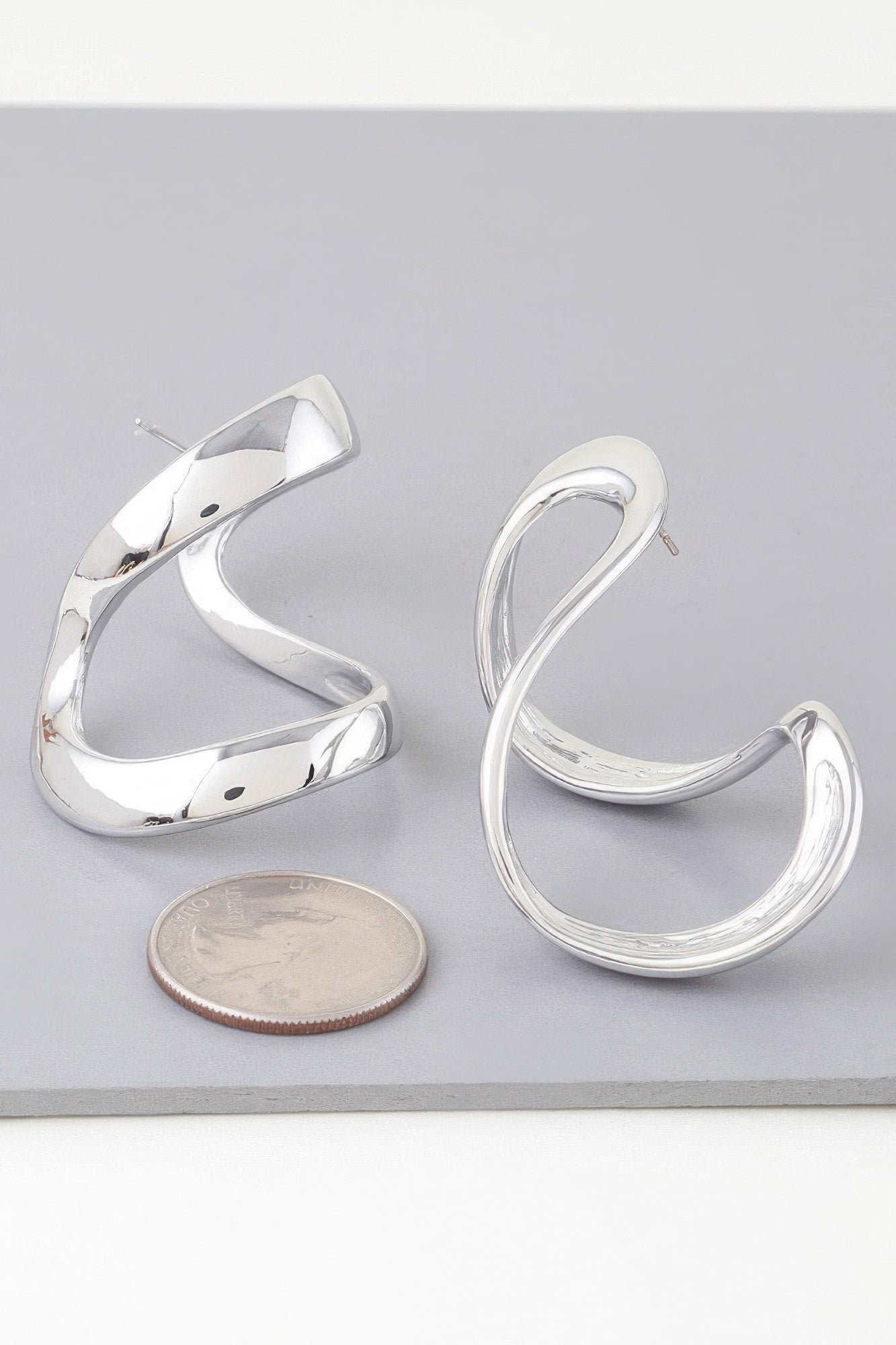 Abstract Shiny Bend Earrings product image