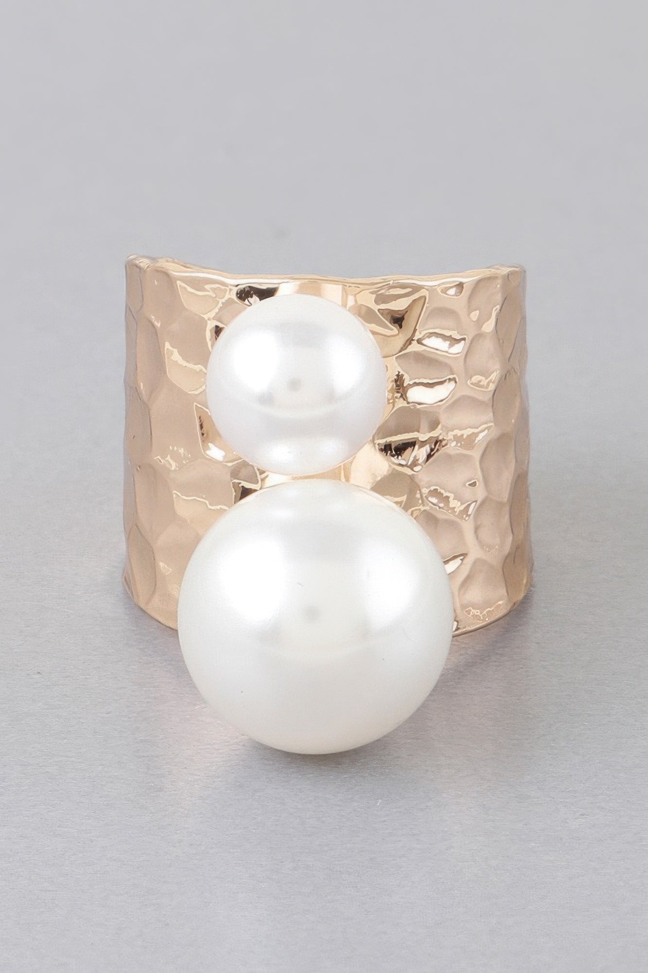 Hammered Twin Pearl Ring product image
