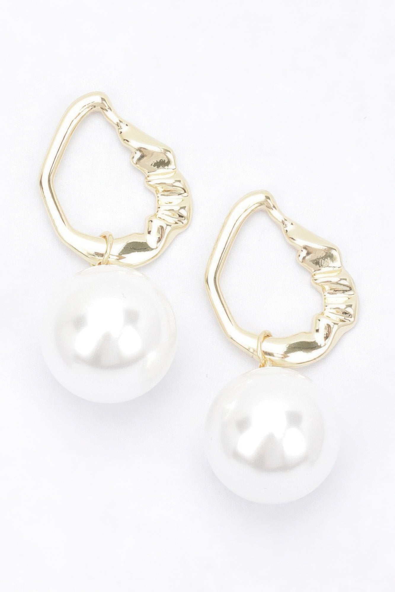 Faux Pearl Metal Earring product image