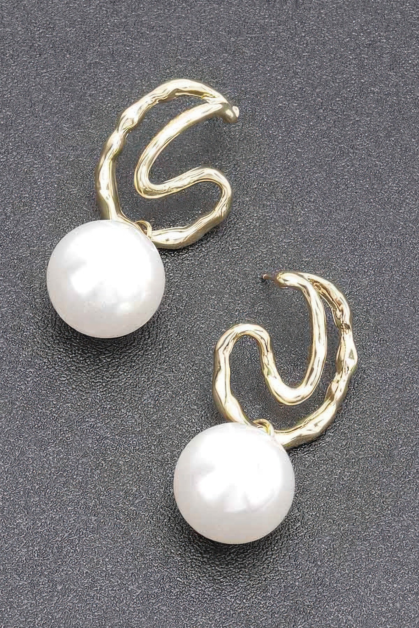 Faux Pearl Metal Earring product image