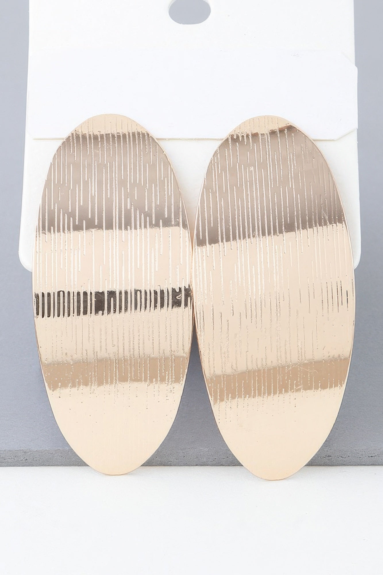 Shiny Curved Peel Earrings product image