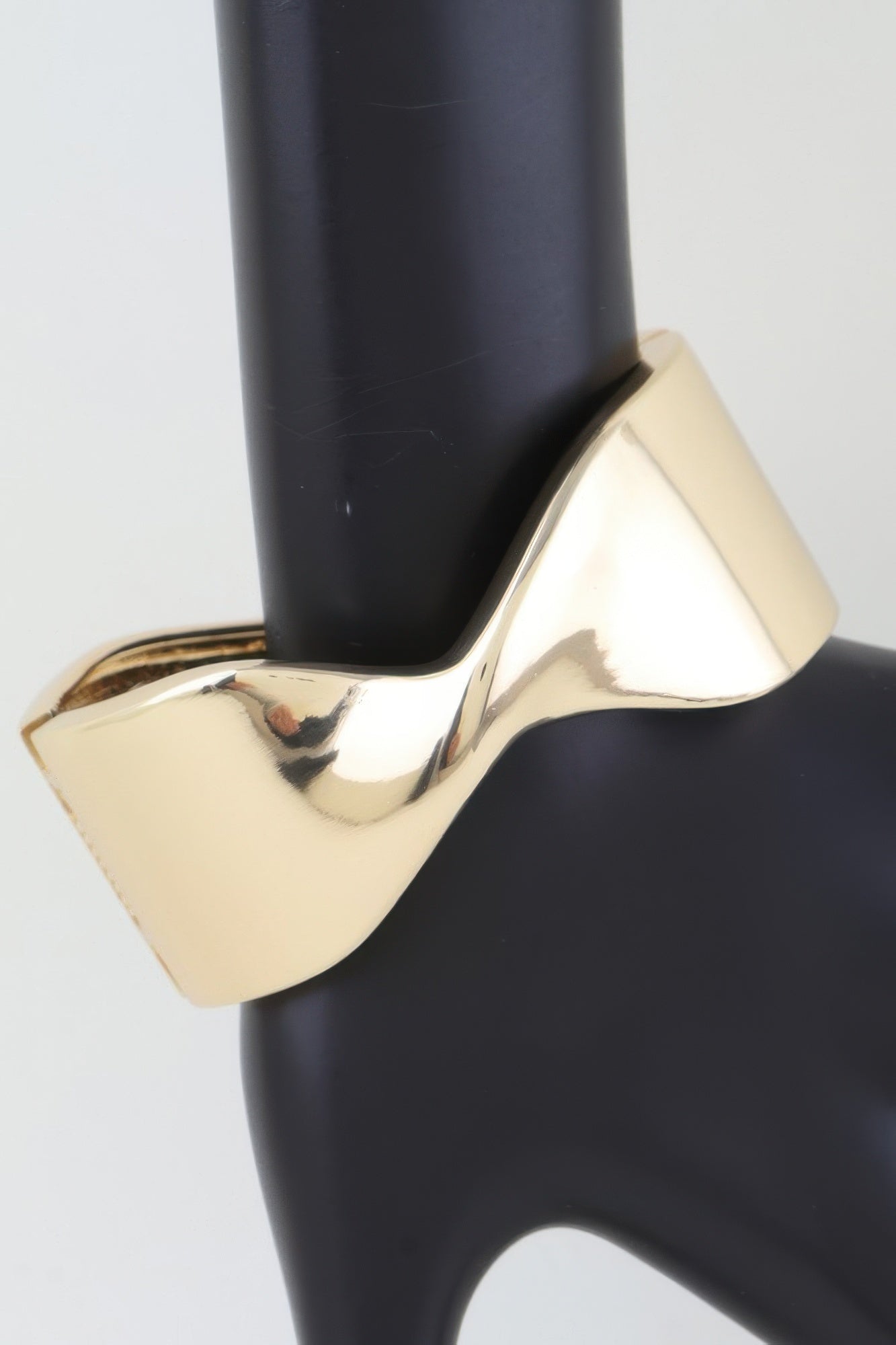 Shiny Twisted Cuff Bracelet product image