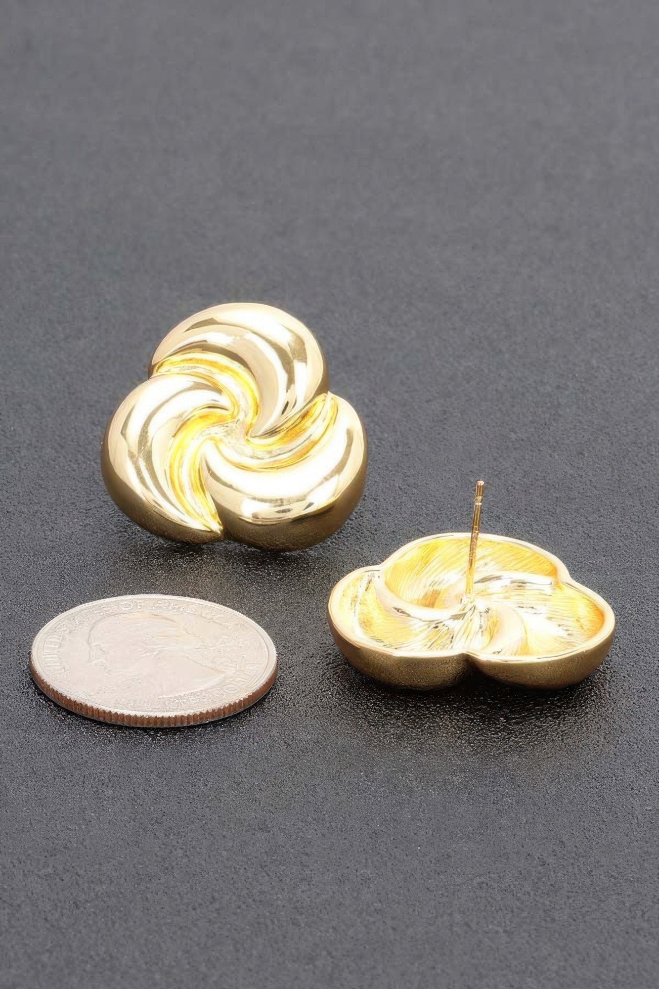Metal Gold Dip Earring product image