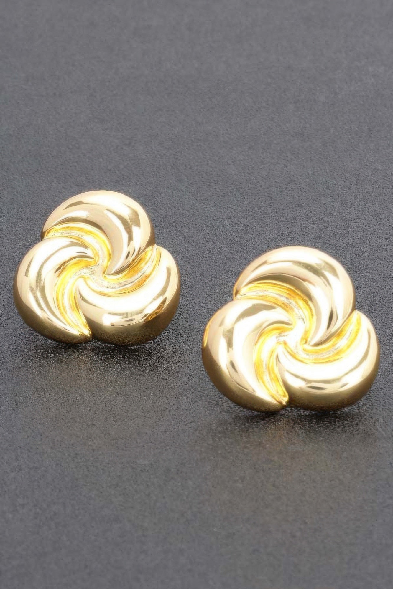 Metal Gold Dip Earring product image