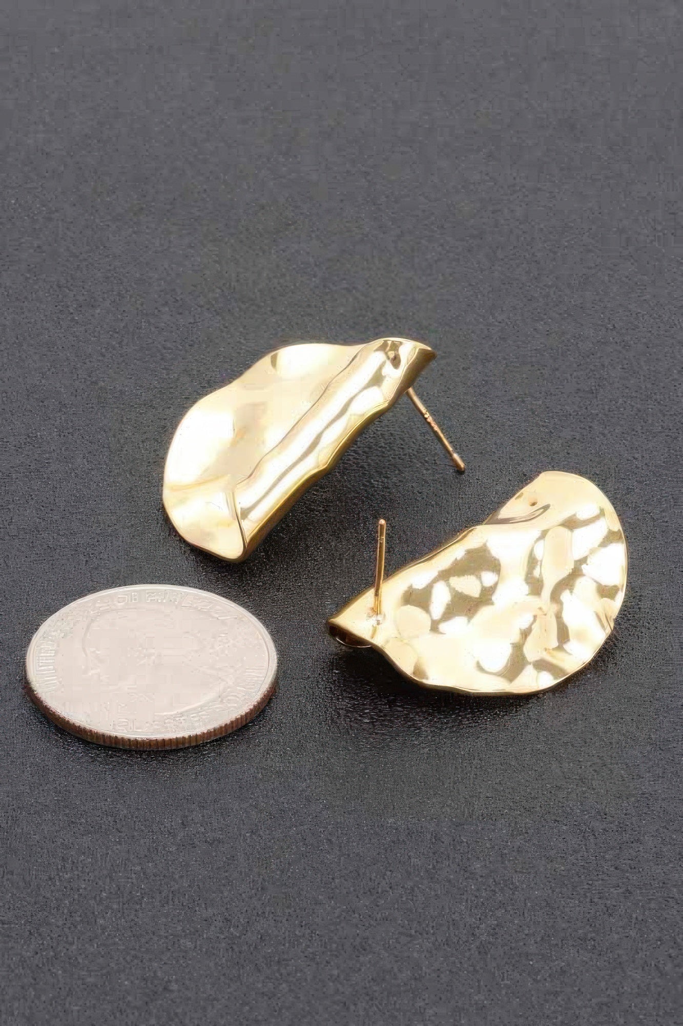 Metal Gold Dip Earring product image